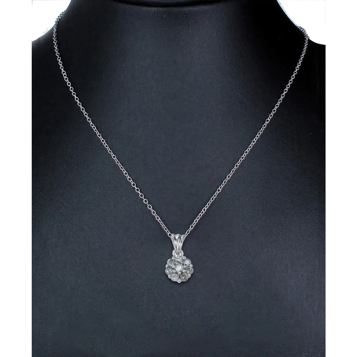 0.15 cttw Diamond Composite Flower Pendant Necklace in 10K Gold