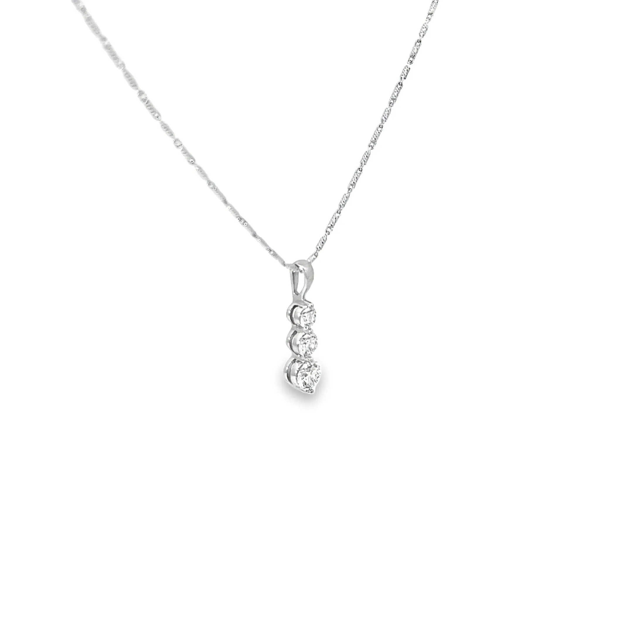 14K WHITE GOLD 1CT GVS2 GRADUATED 3 DIAMOND PENDANT