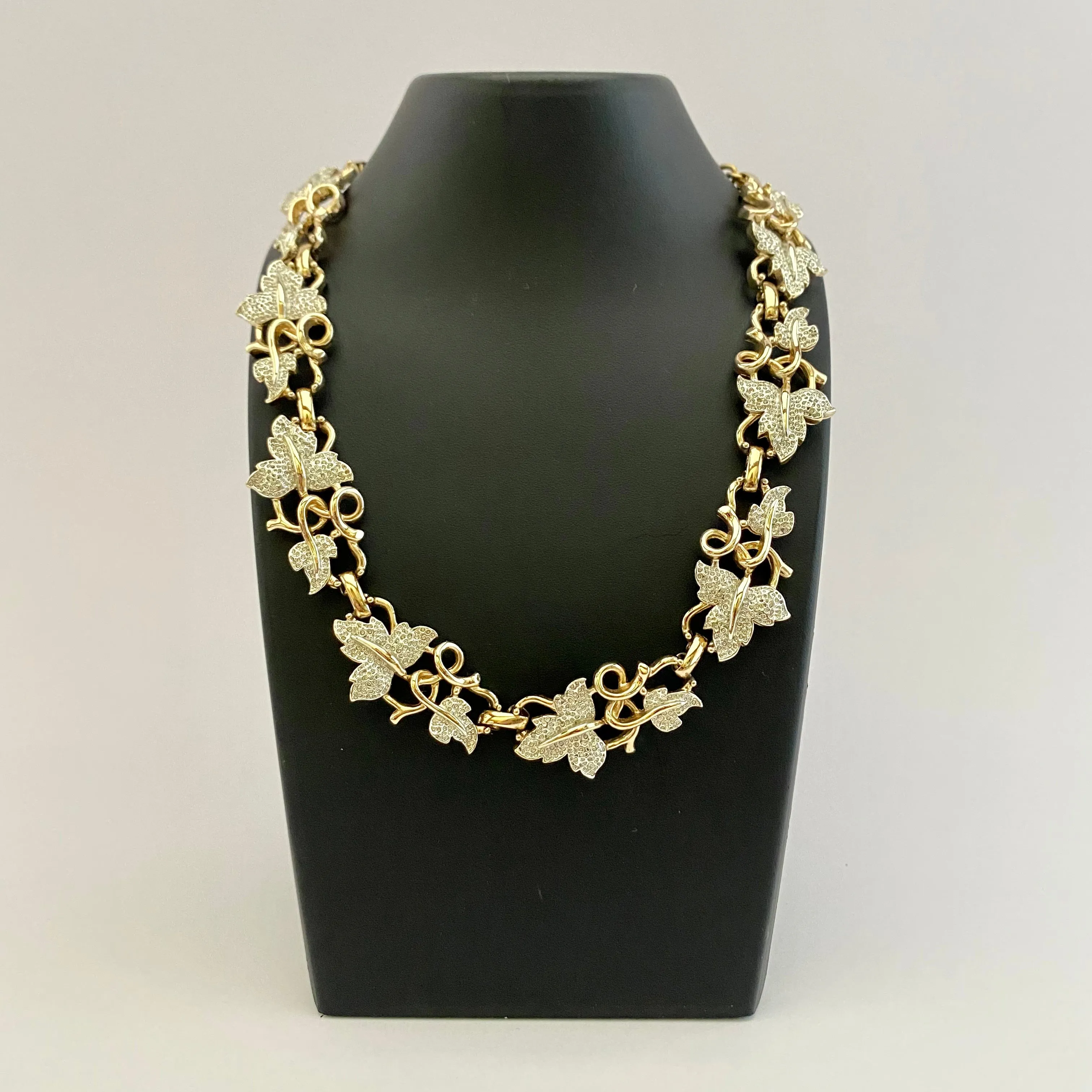 1958 Sarah Coventry Plain & Fancy Necklace