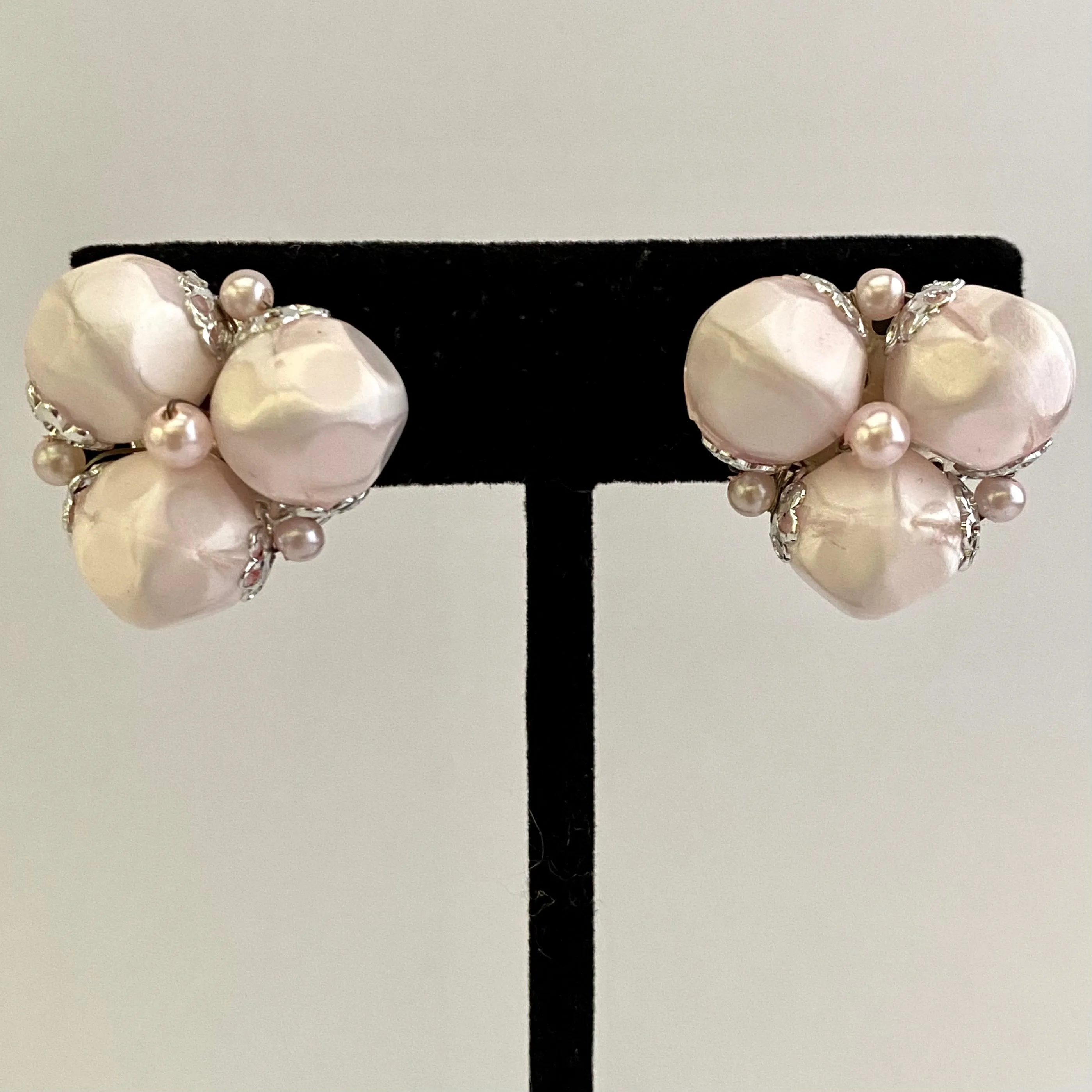 1960s Japan Pale Pink Necklace & Earring Set