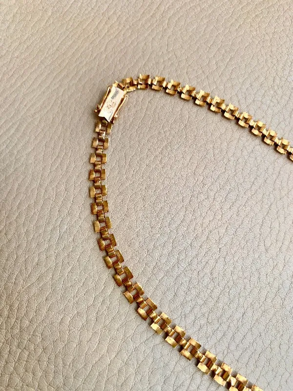 1967 Cleopatra link 14k solid gold necklace - Finland by Nils Westerback - 16.75 inch length