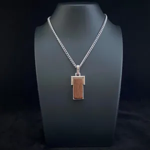1979 Avon Natural Wood Pendant Necklace