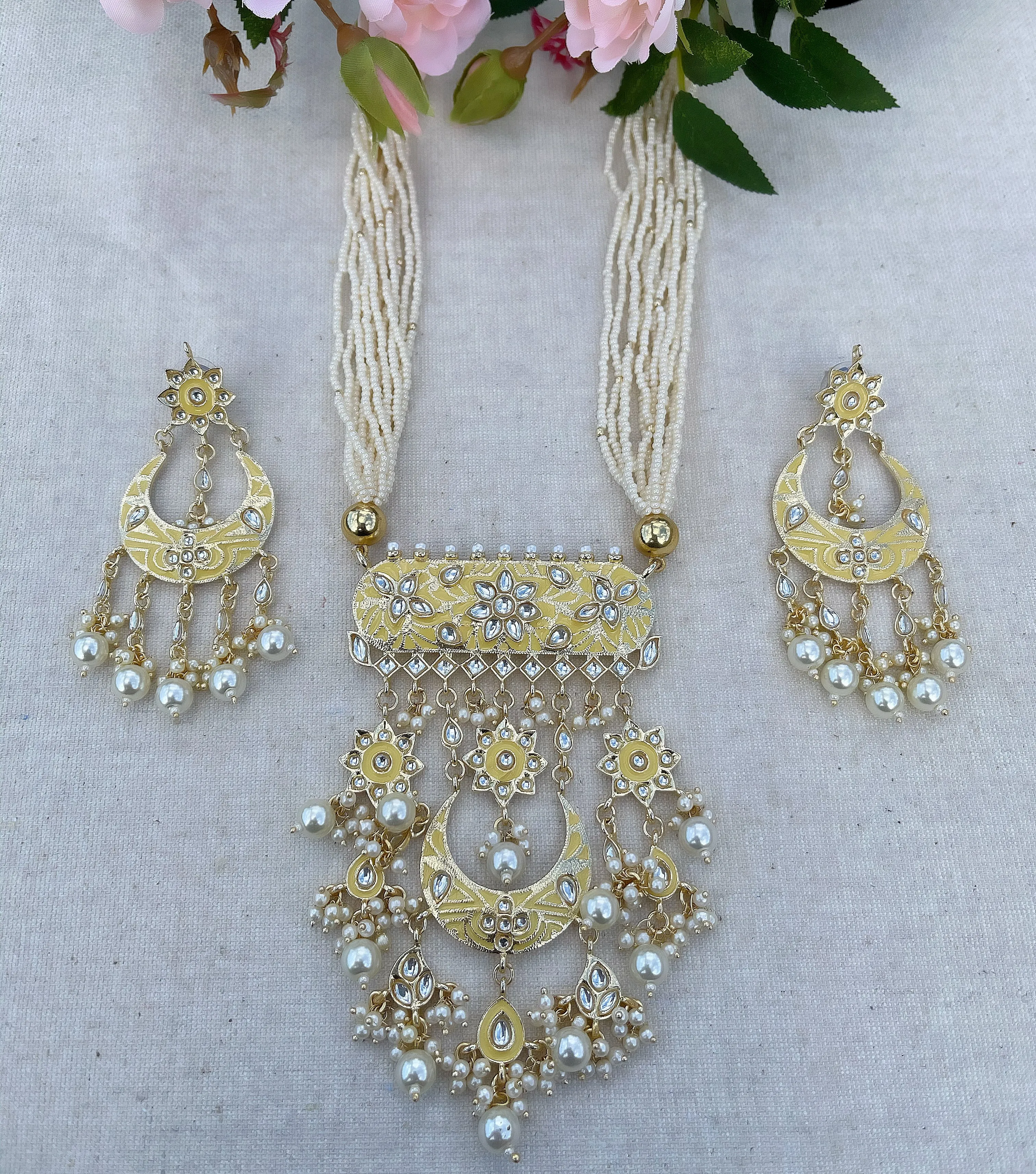 Akira Necklace Set
