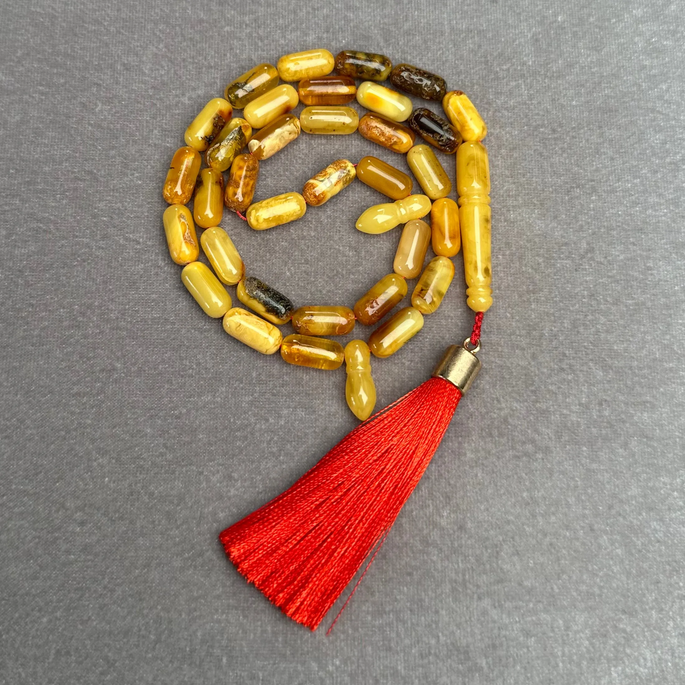 ANTIQUE AMBER MISBAHA 5,5x11,6mm 11g