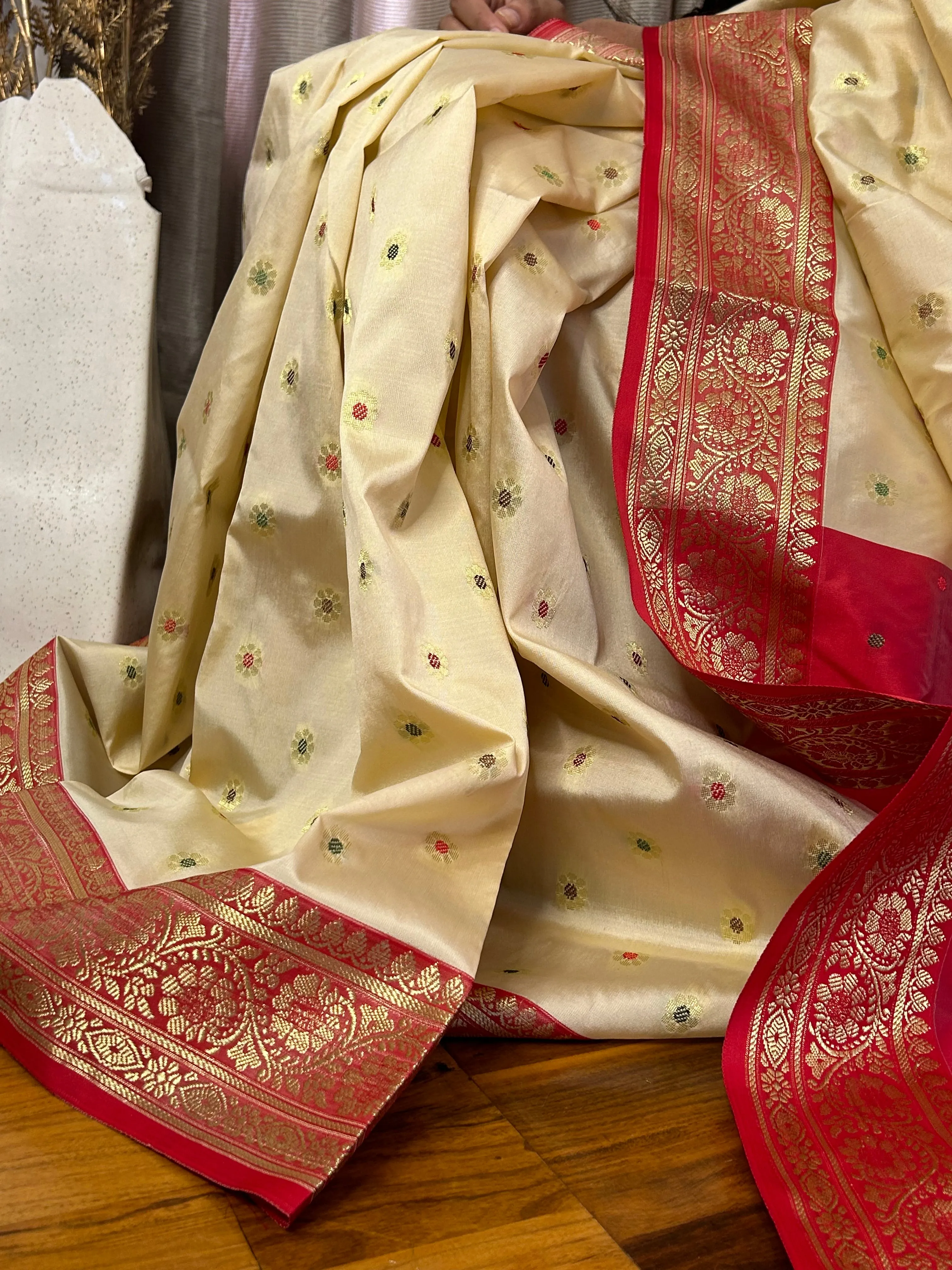 Banarasi Silk Saree In Cream & Red