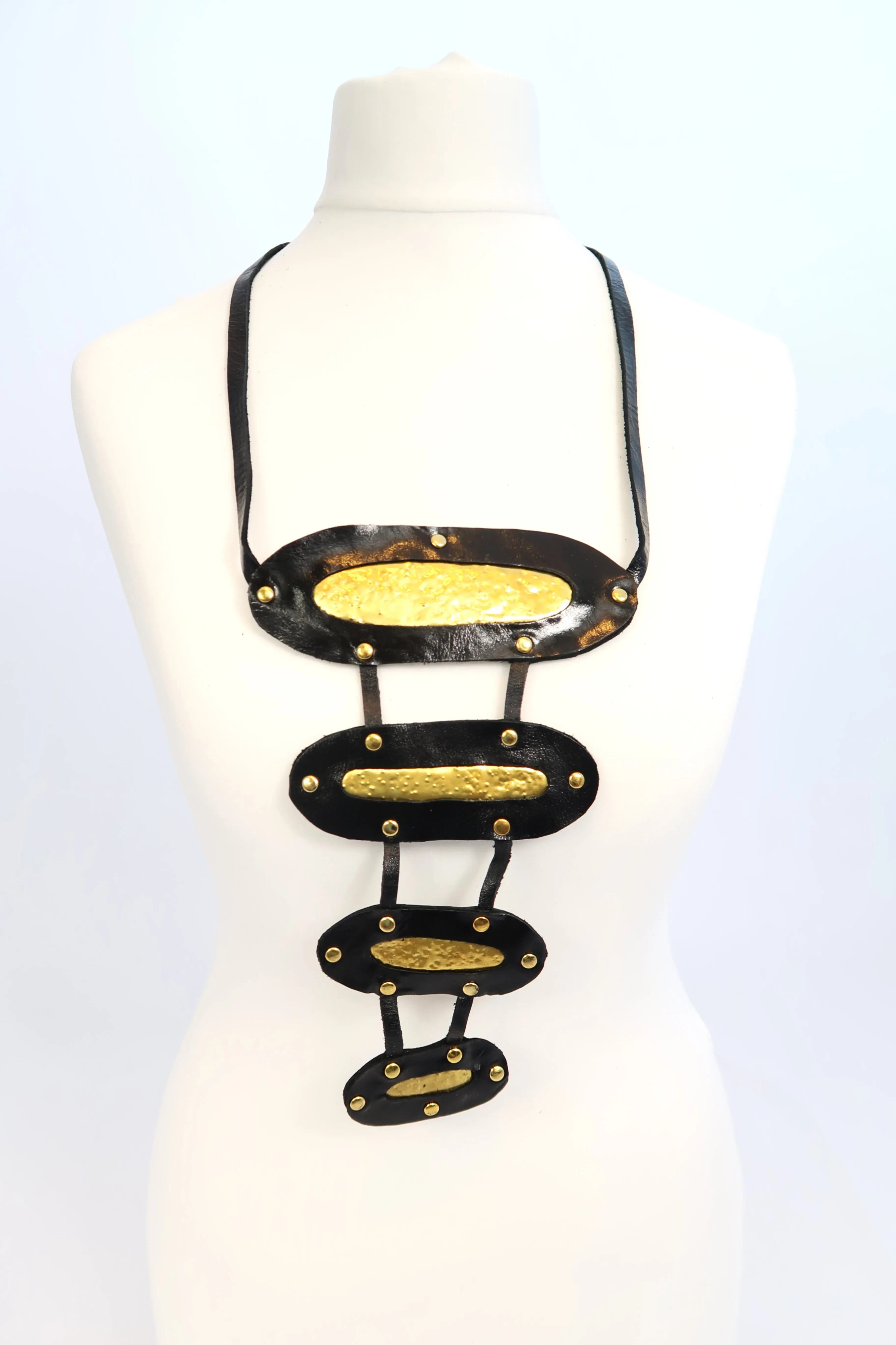 Bird's-nest fern necklace made from recycled leather and tin can - Pendant