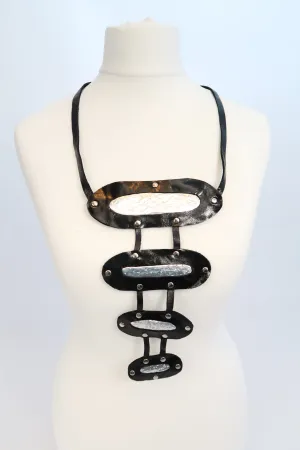 Bird's-nest fern necklace made from recycled leather and tin can - Pendant
