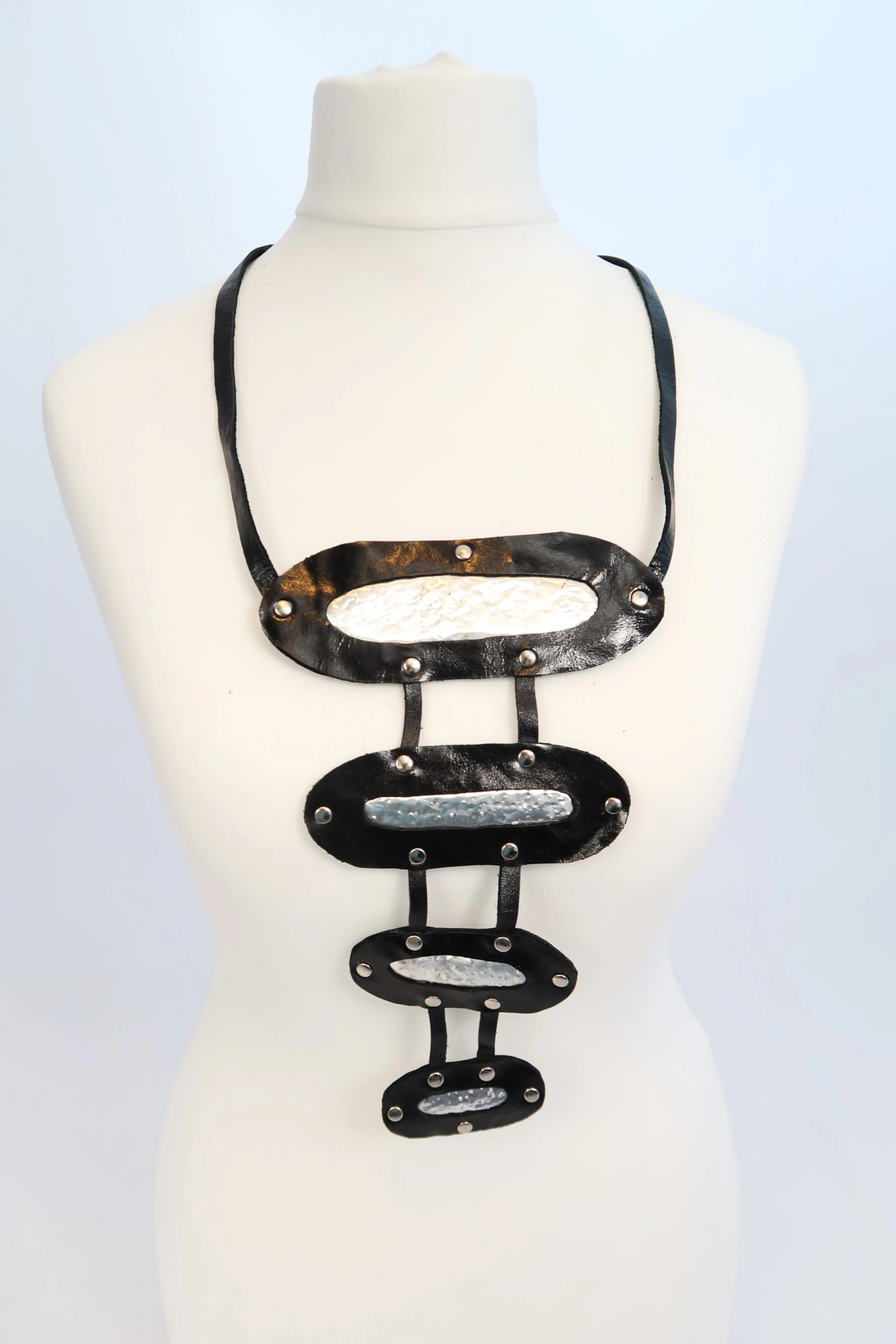 Bird's-nest fern necklace made from recycled leather and tin can - Pendant
