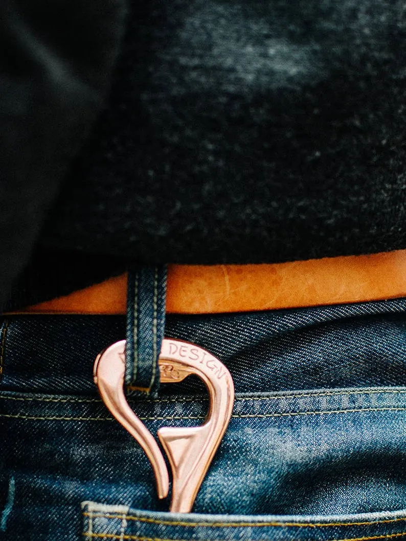 BRONZE BOTTLE OPENER KEYCHAIN / BLACK