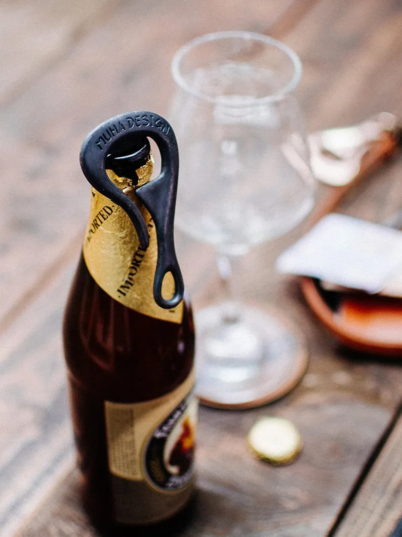 BRONZE BOTTLE OPENER KEYCHAIN / NATURAL