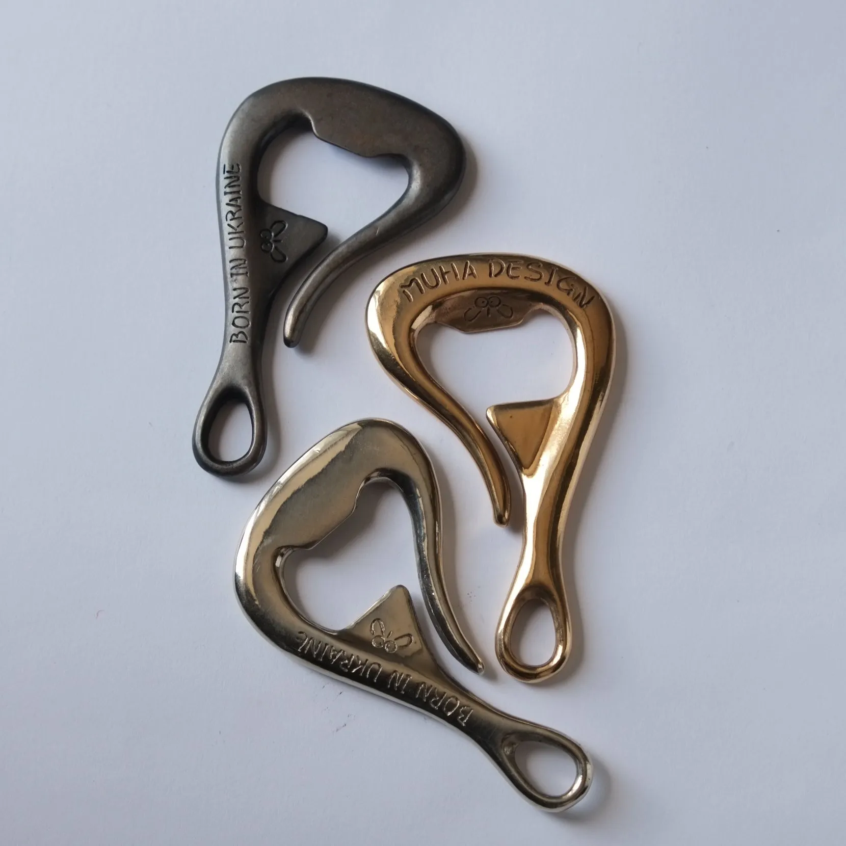 BRONZE BOTTLE OPENER KEYCHAIN / SILVER