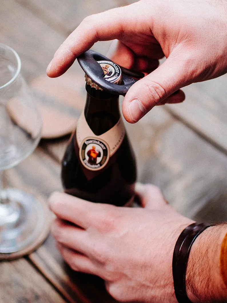 BRONZE BOTTLE OPENER KEYCHAIN / SILVER