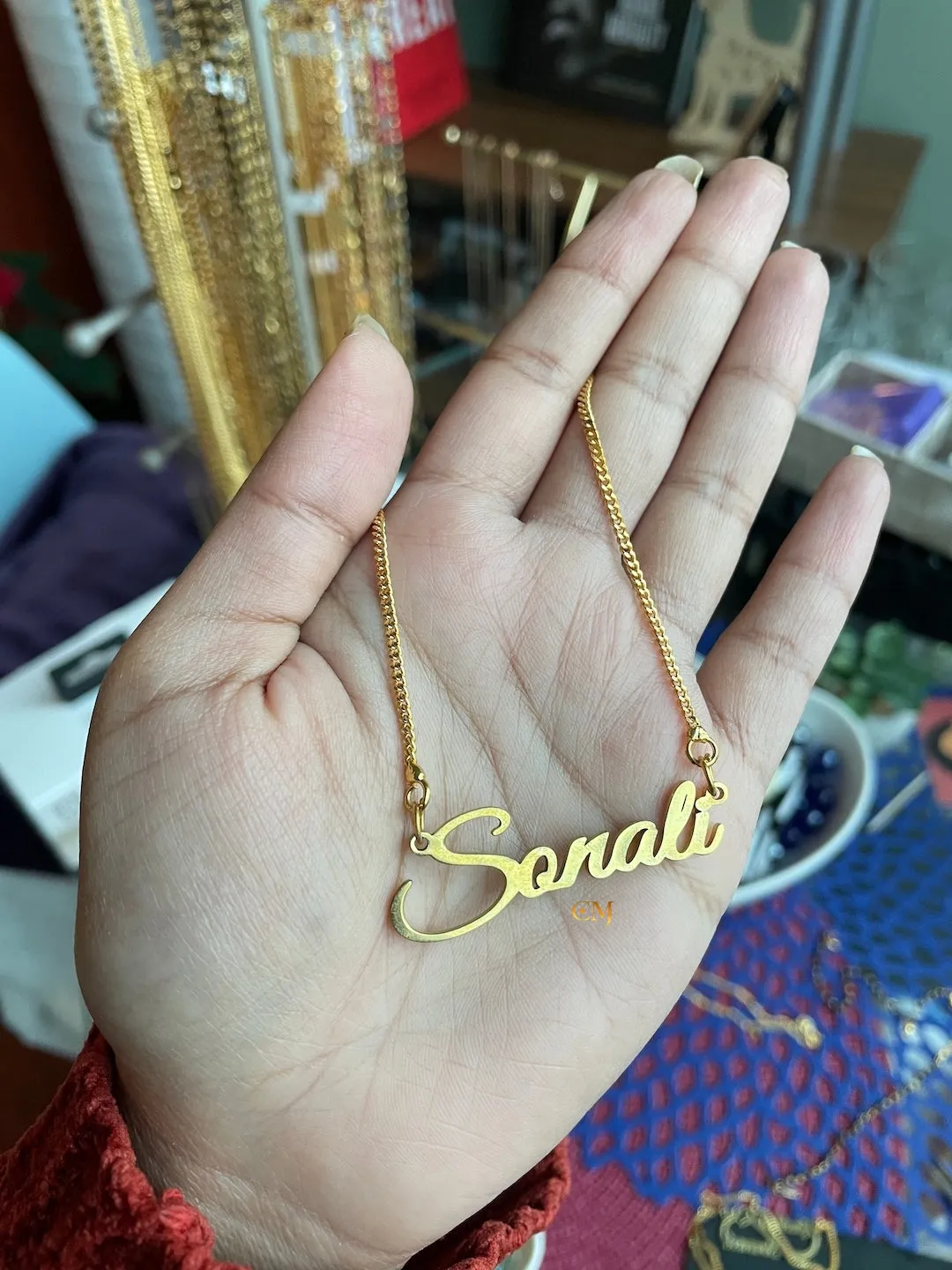 Classic Custom Name Necklace With A Cursive Font Style