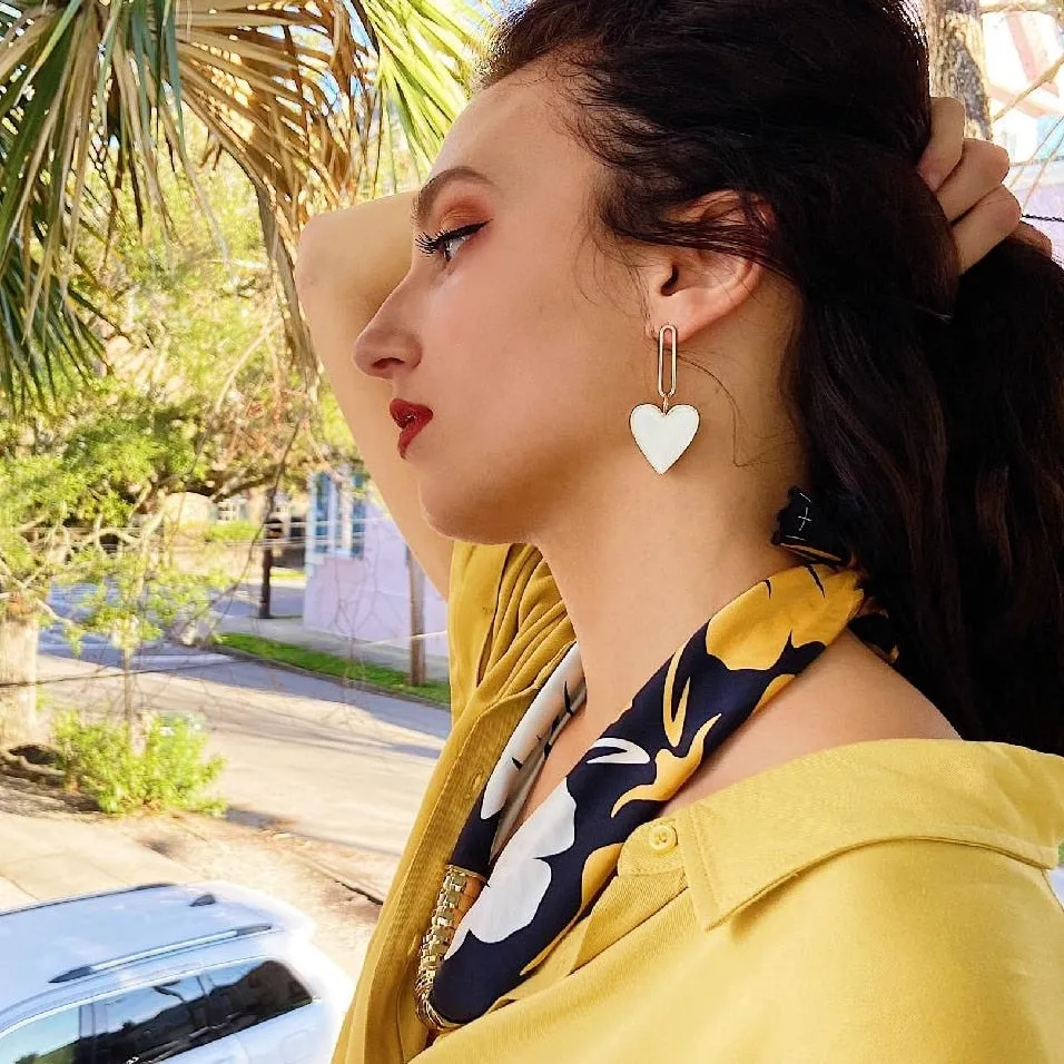 Classic Scarf Black & Gold Necklace