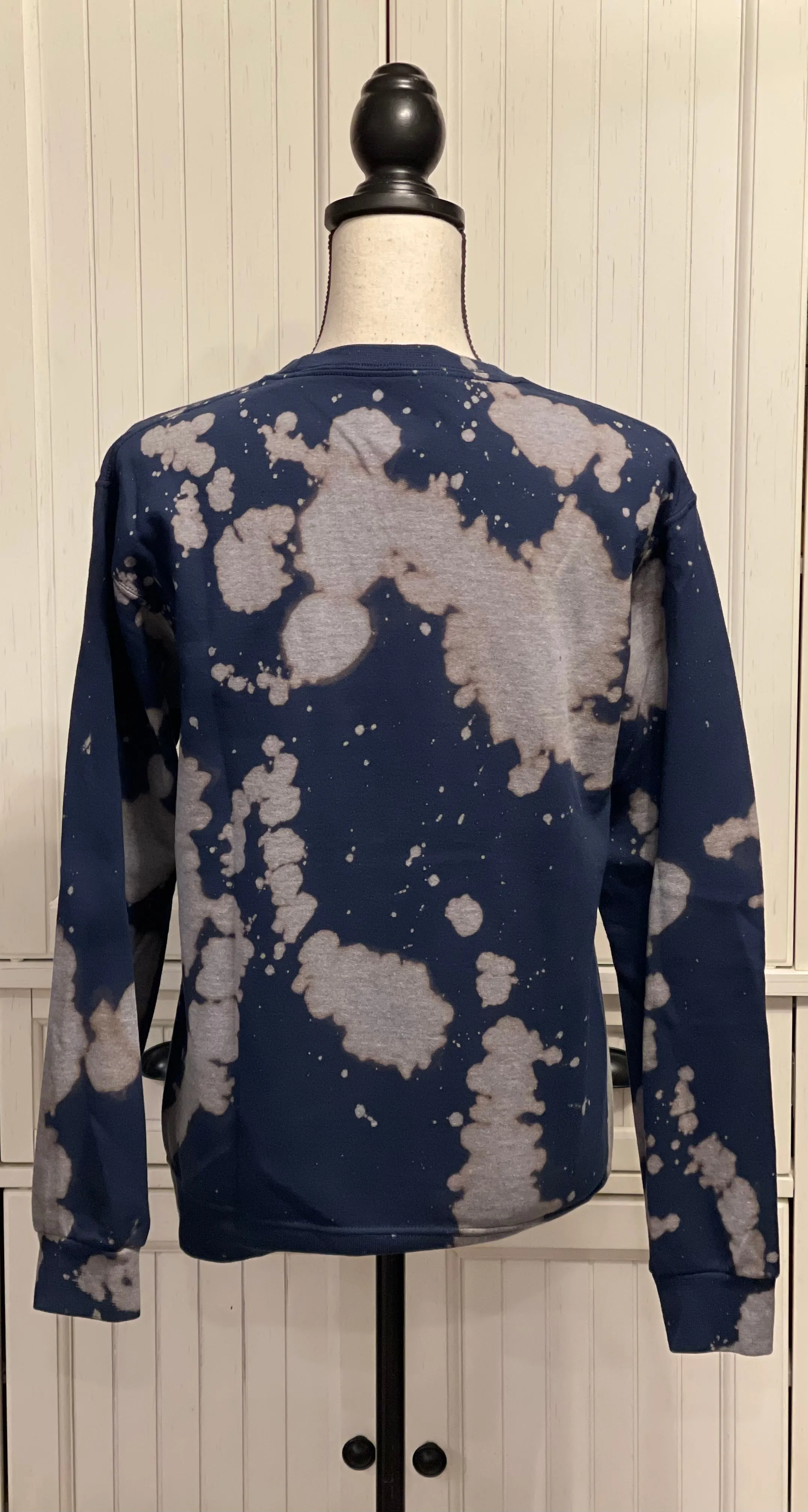 Clematis Distressed Crew Neck ~ Unisex Size Small
