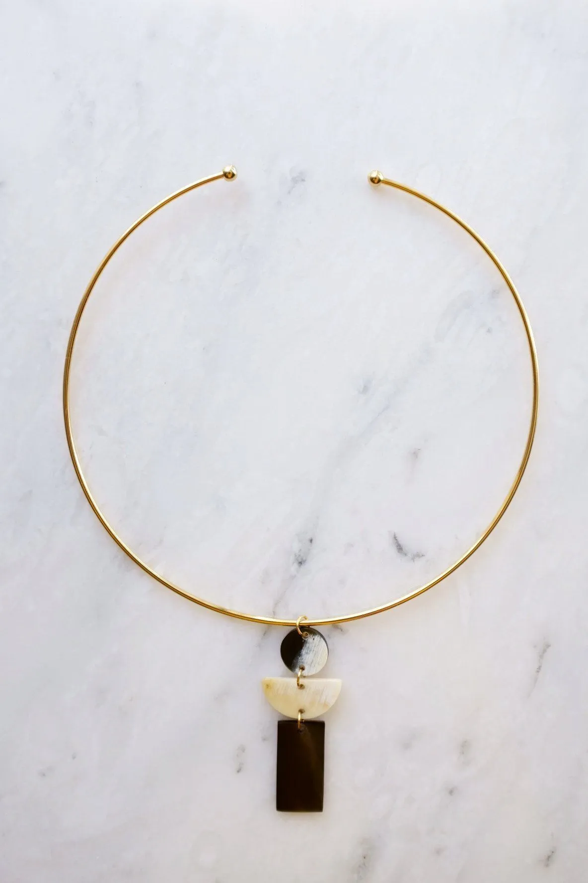 Con Dao 16K Gold Plated Geometric Buffalo Horn Choker Necklace