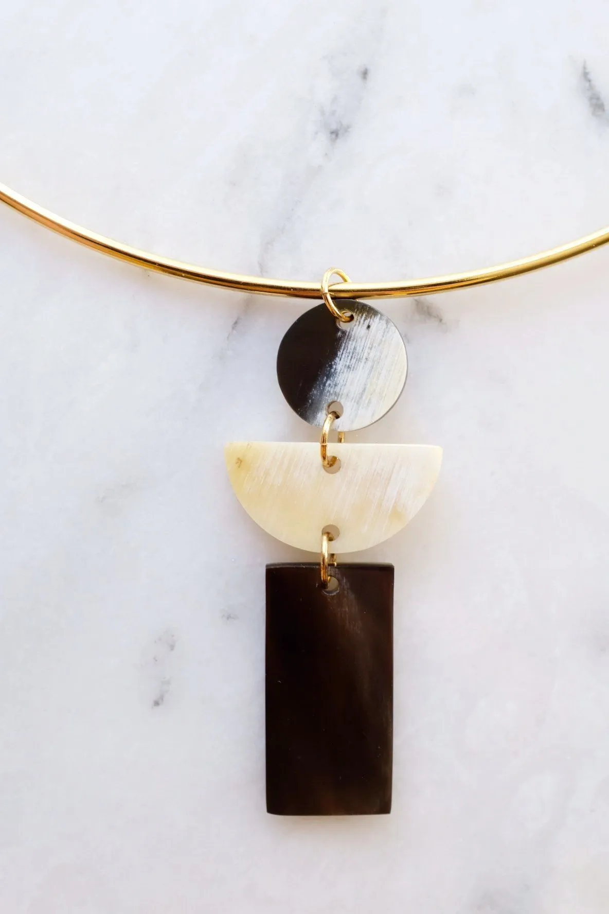 Con Dao 16K Gold Plated Geometric Buffalo Horn Choker Necklace