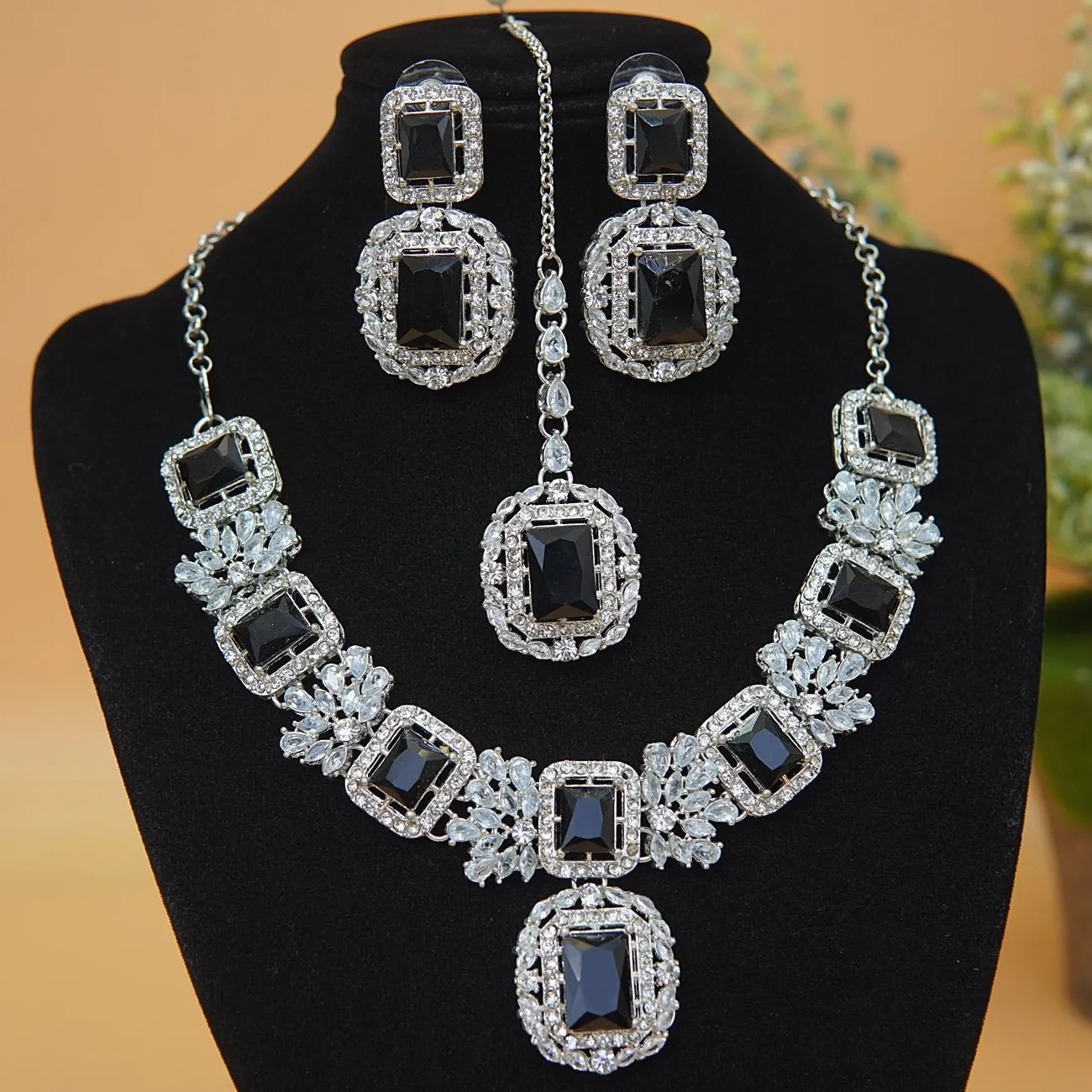 Cubic & Zirconia Silver Imperial Necklace Set