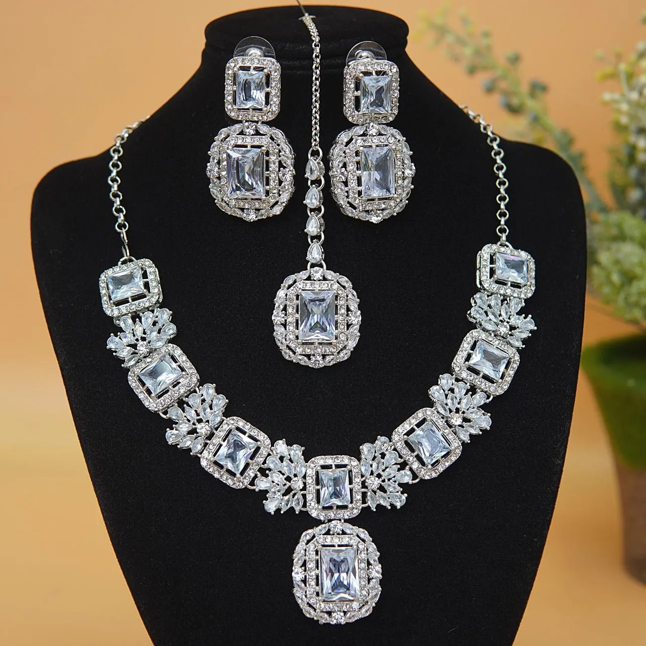 Cubic & Zirconia Silver Imperial Necklace Set