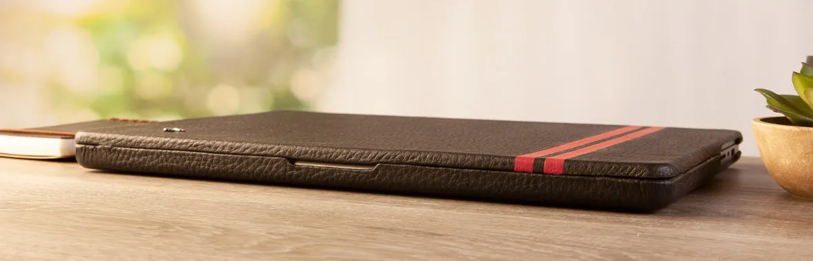 Customizable MacBook Pro 16” M4 Leather Suit GT (2023-2024)