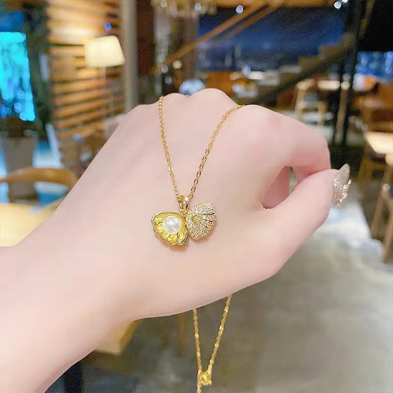 Dainty CZ Inlaid Pearl Shell Pendant Chain Necklace