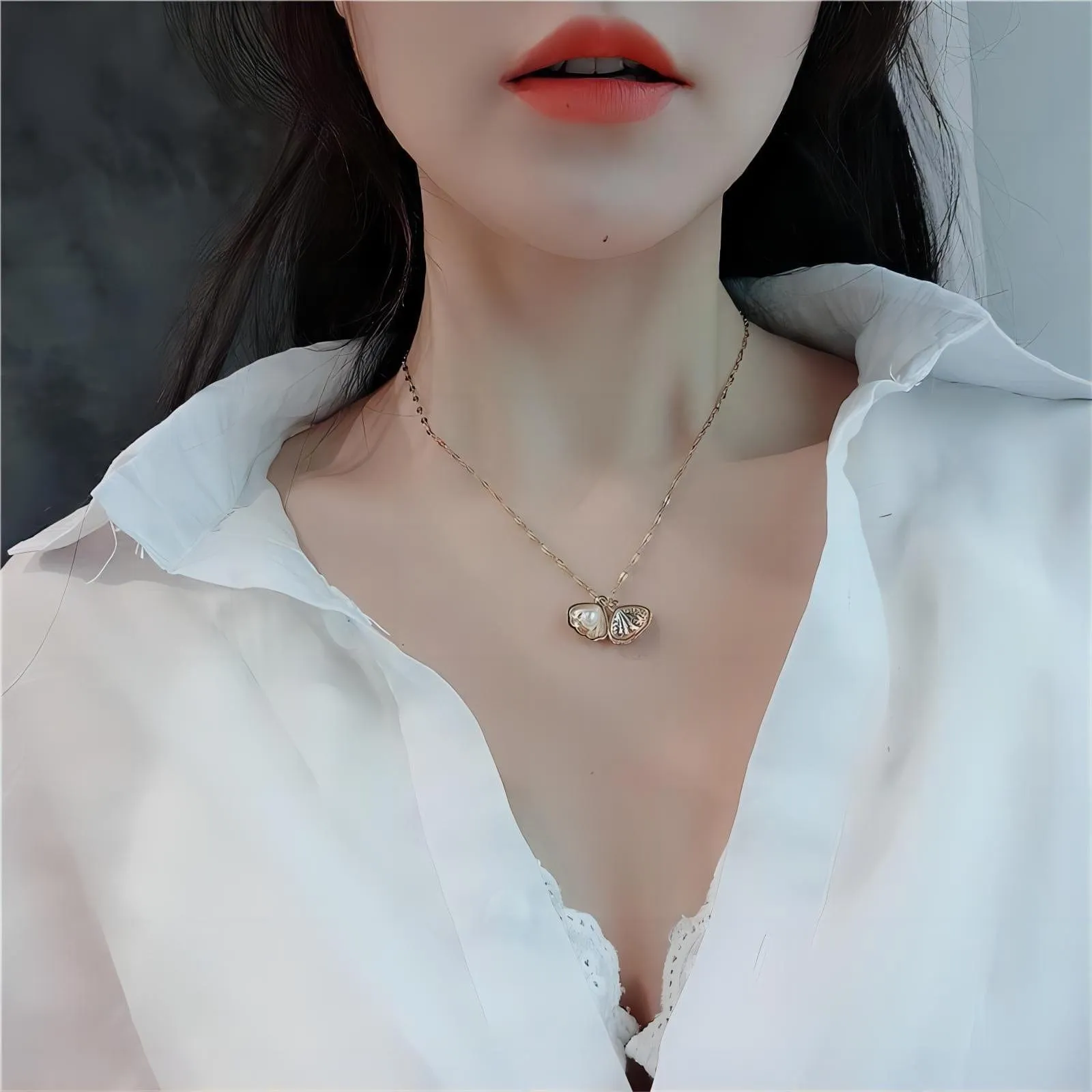 Dainty CZ Inlaid Pearl Shell Pendant Chain Necklace