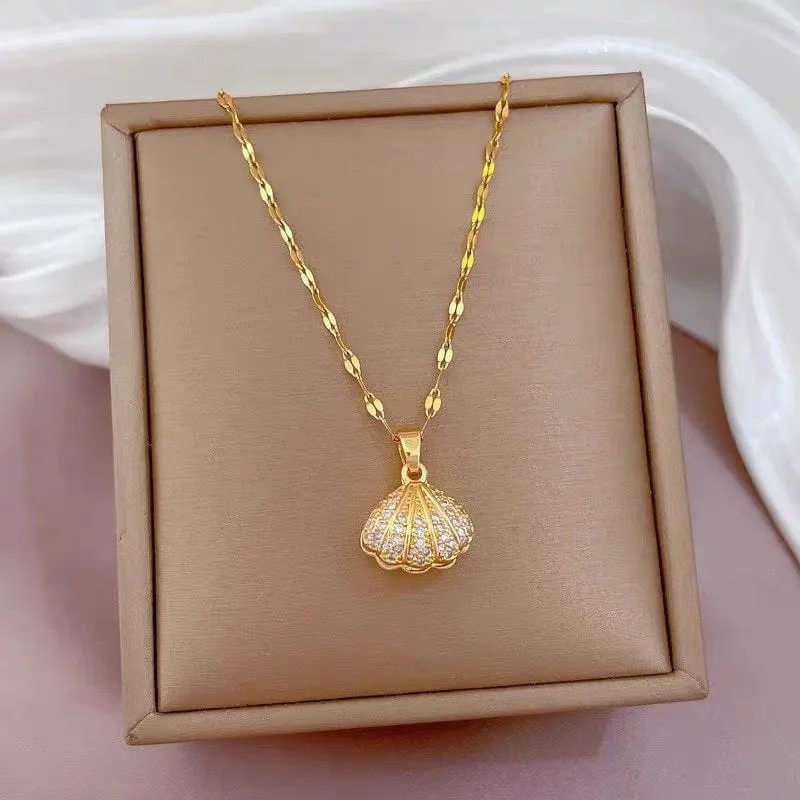 Dainty CZ Inlaid Pearl Shell Pendant Chain Necklace