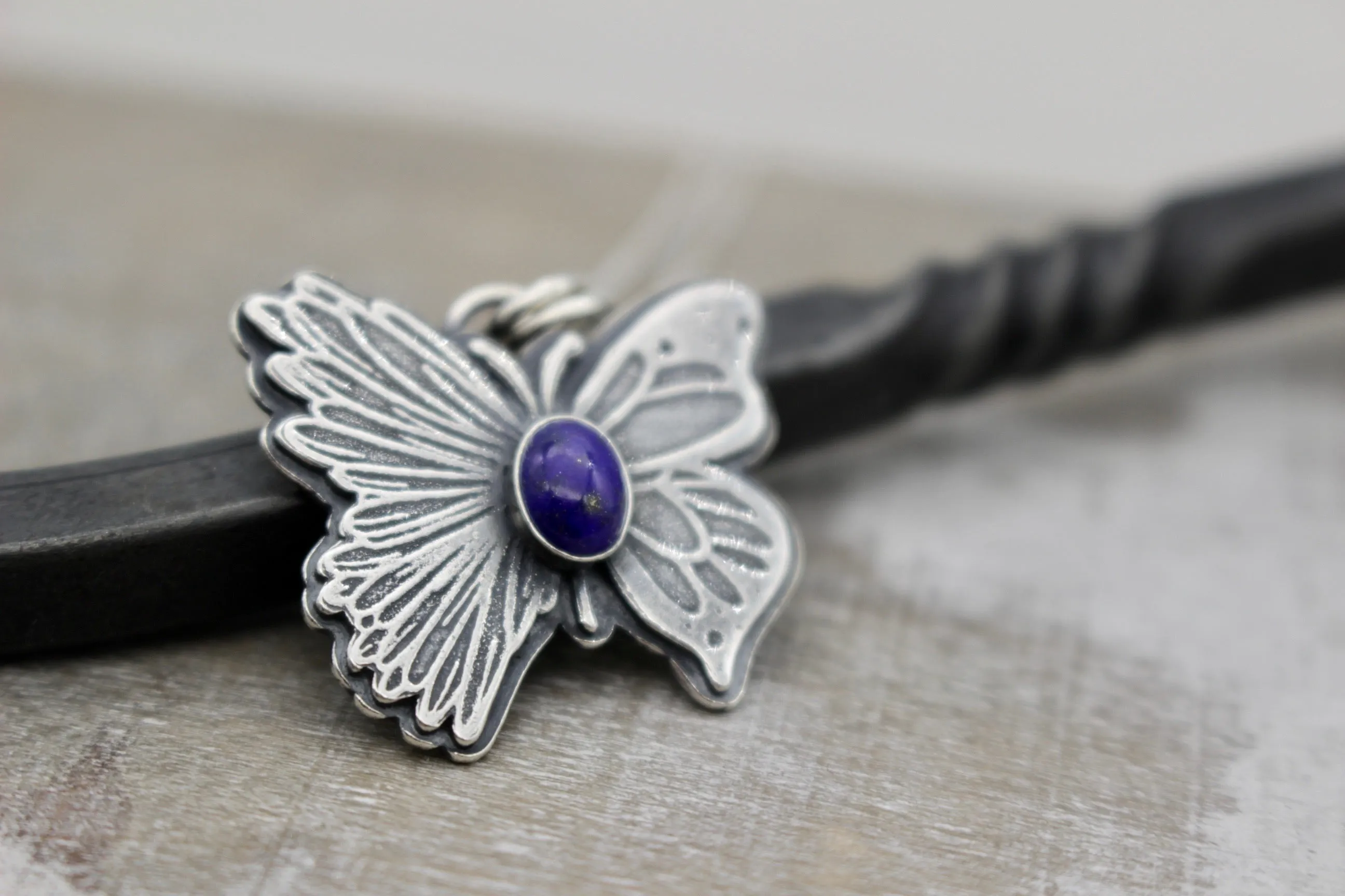 Daisy Butterfly Necklace