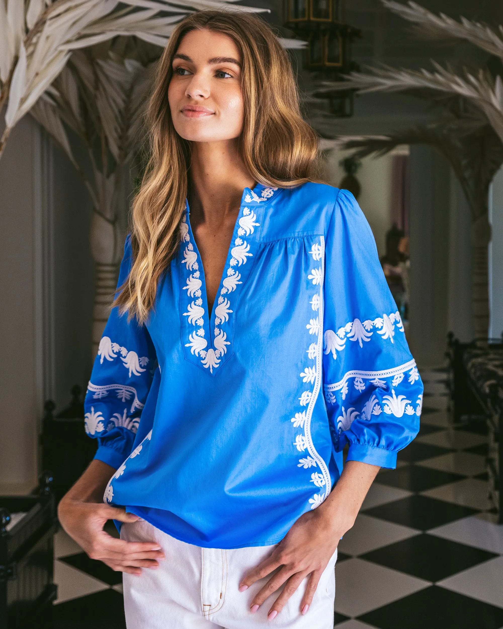 Danilia Top