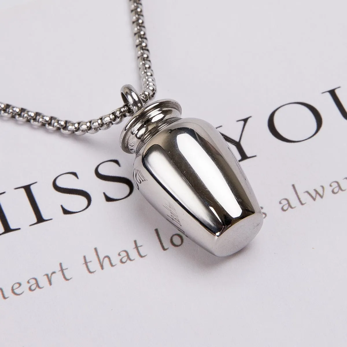 Fanery sue Personalized Cremation Urn Necklace for Human/Pet Ashes Customizable Engraved Keepsake Memorial Jewelry
