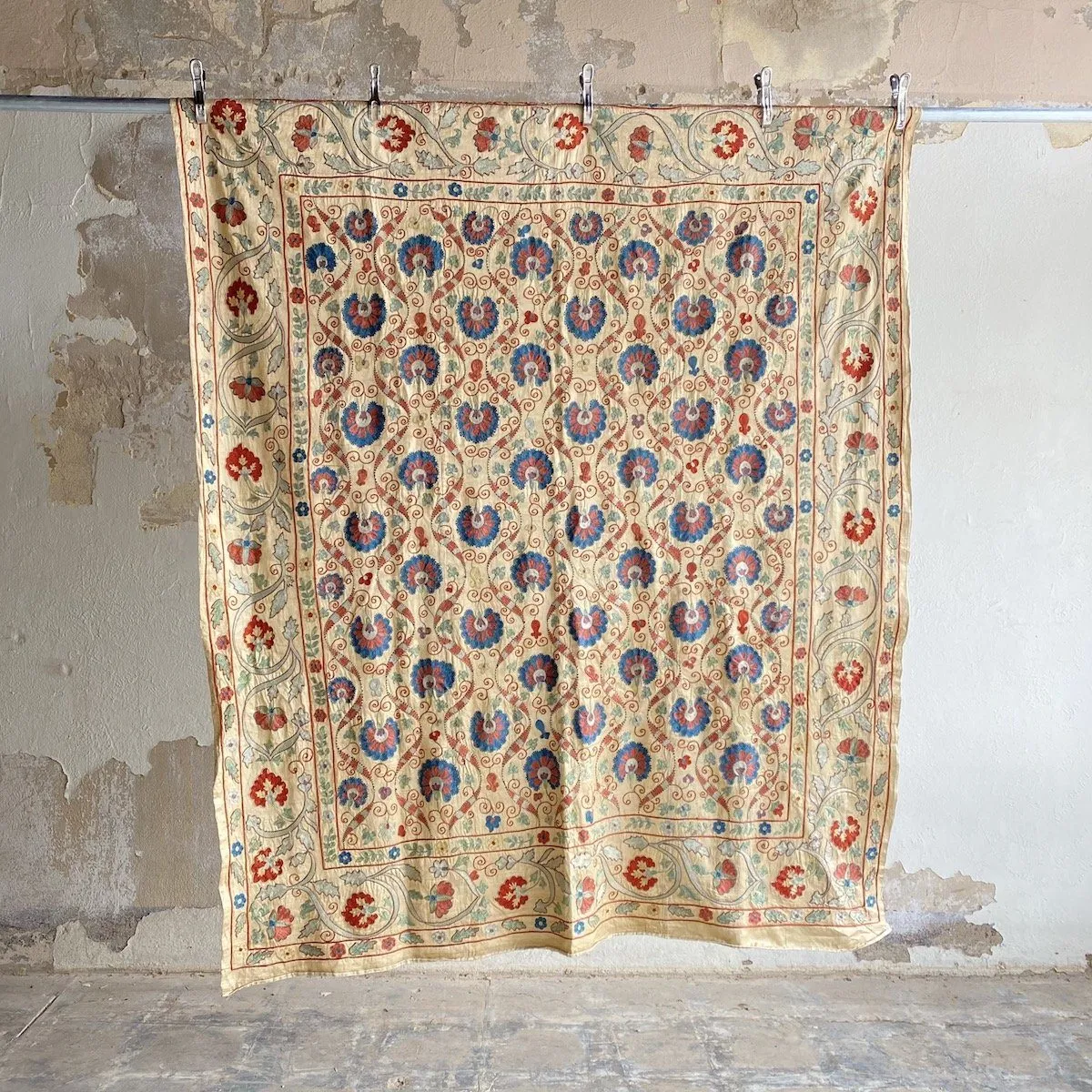 Hand Stitched Suzani (CSSU151520 | 73 x 60")