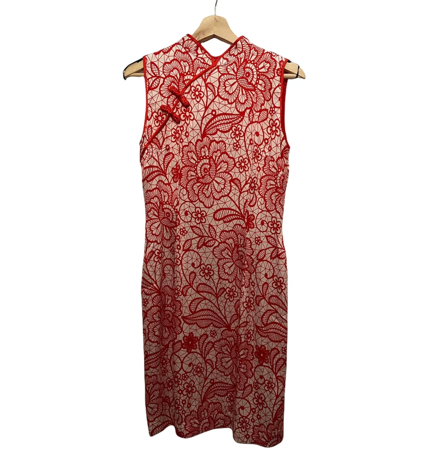 HANDMADE, LIMITED EDITION SILK CHEONGSAM - PAPER CUTTING SLEEVELESS