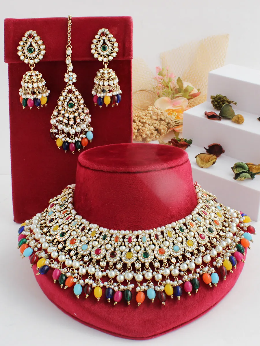 Heena Bib Necklace Set