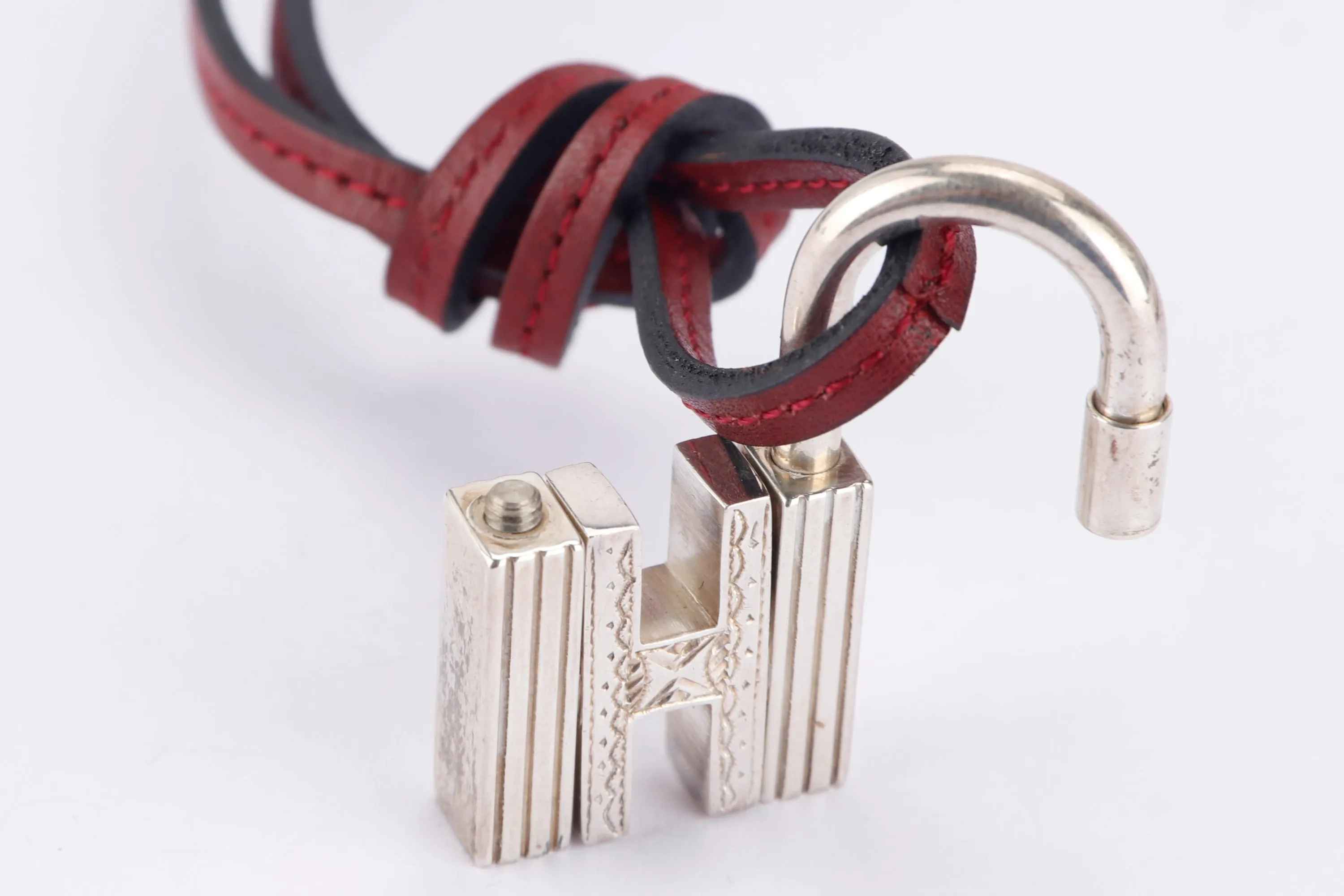 HERMES TOUREG SV925 H LOCK TRIBE NECKLACE WITH RED LEATHER STRAP