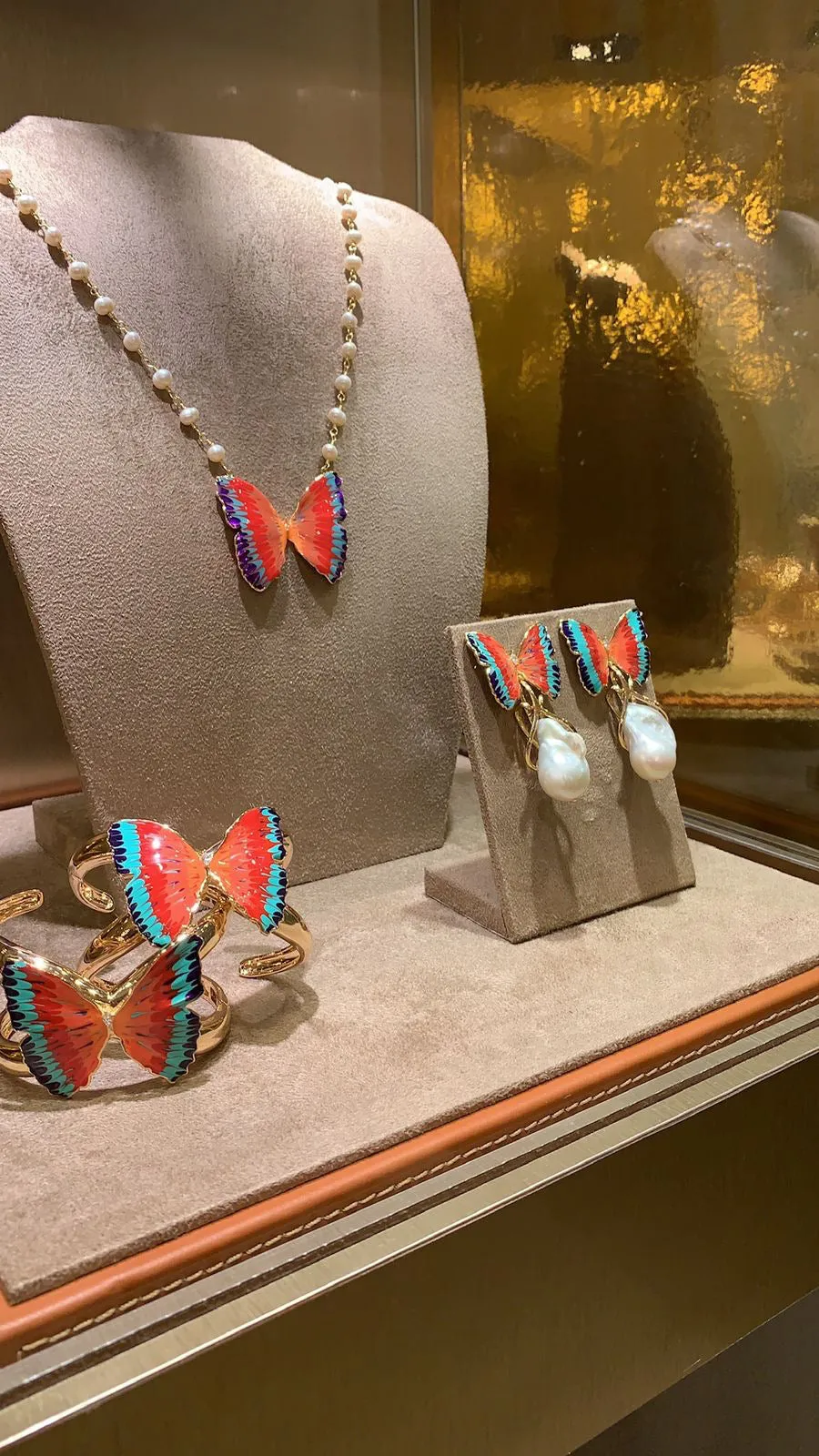 Italian Hand Painted Enamel Butterfly 18K Gold Plated Pearl Necklace