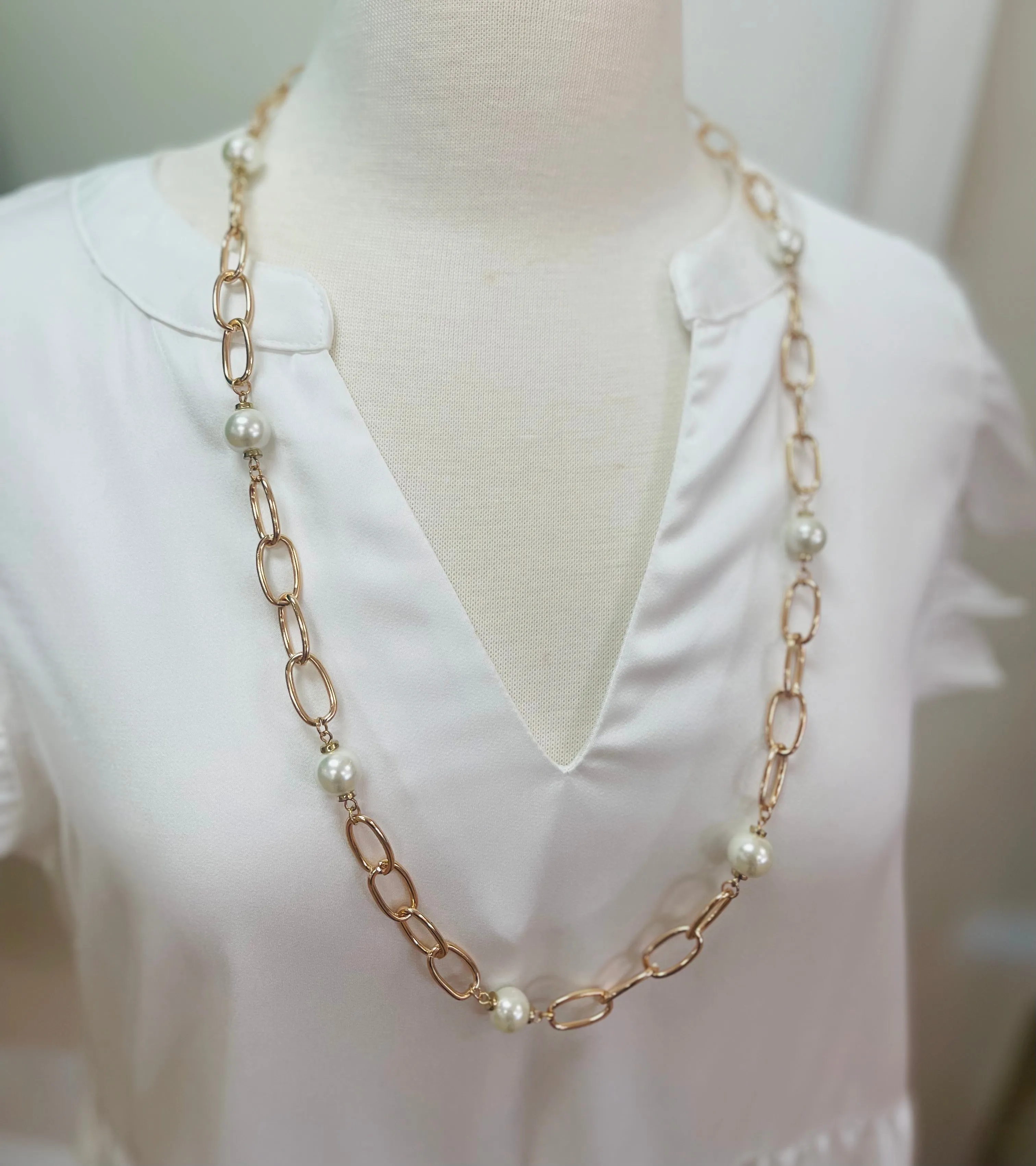 Link   Pearl Necklace
