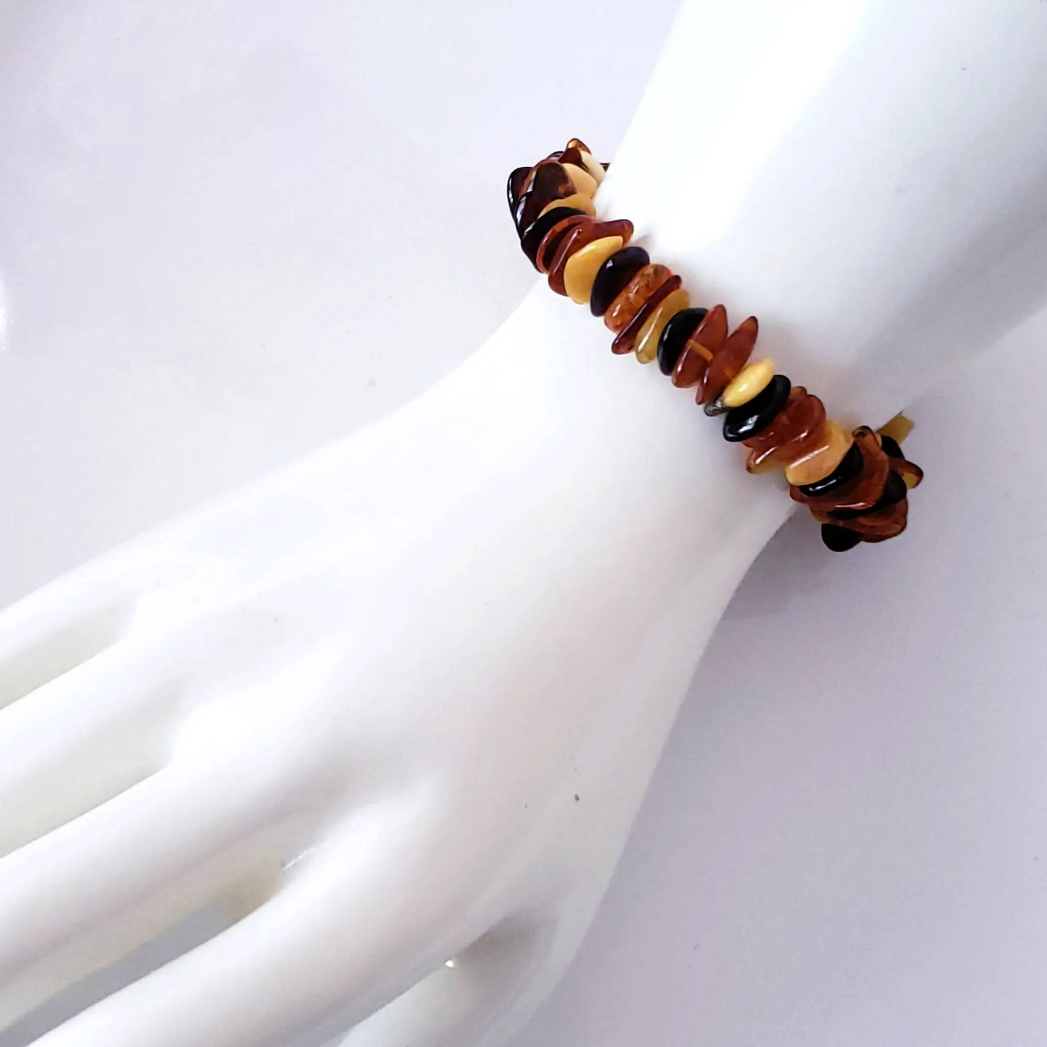 Multicolor Amber Chips Style Bracelet for Men and Women