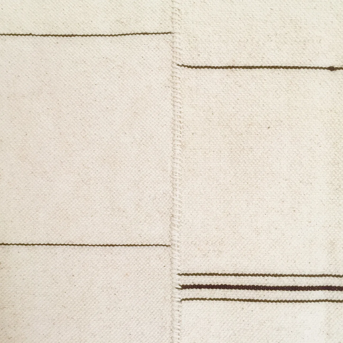 Offset Stripe Hand Loomed Cotton Throw-60 x78"