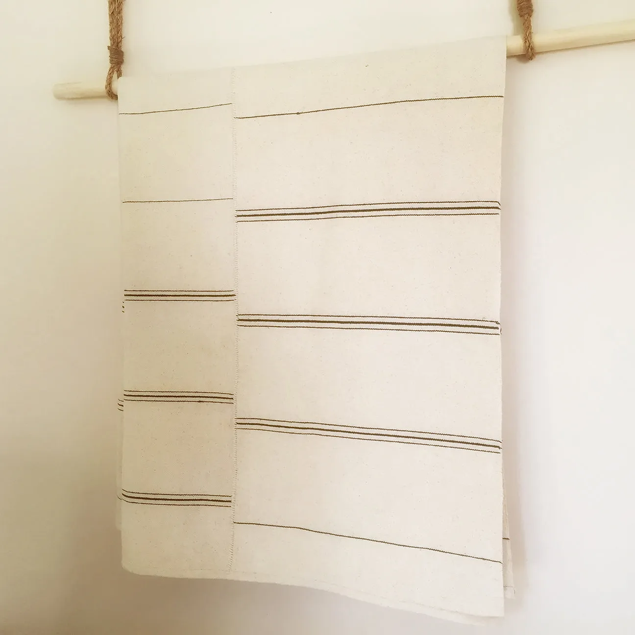 Offset Stripe Hand Loomed Cotton Throw-60 x78"