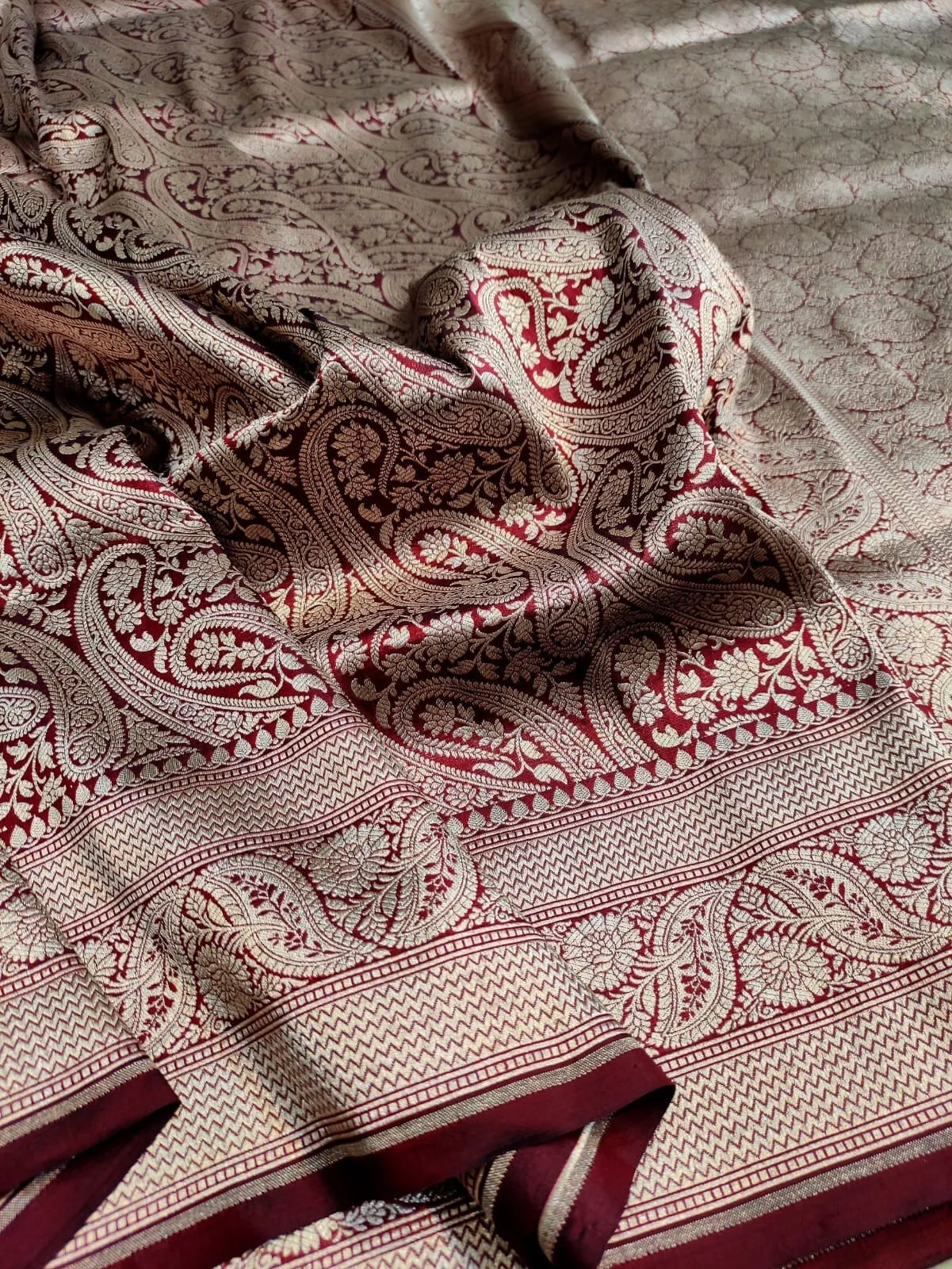 Pure banarasi with jungle boota meenakari golden Zari work saree