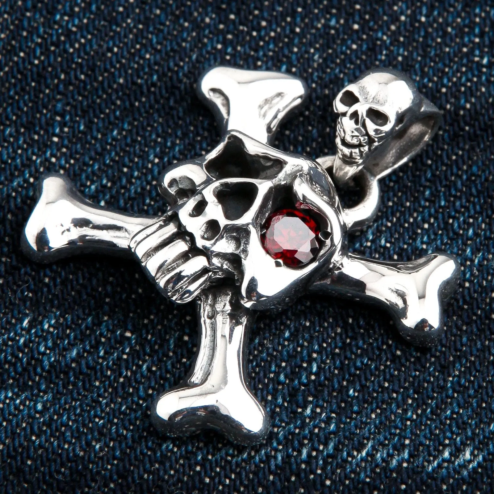 Red Eyes Skull Crossbones Sterling Silver Pendant Necklace
