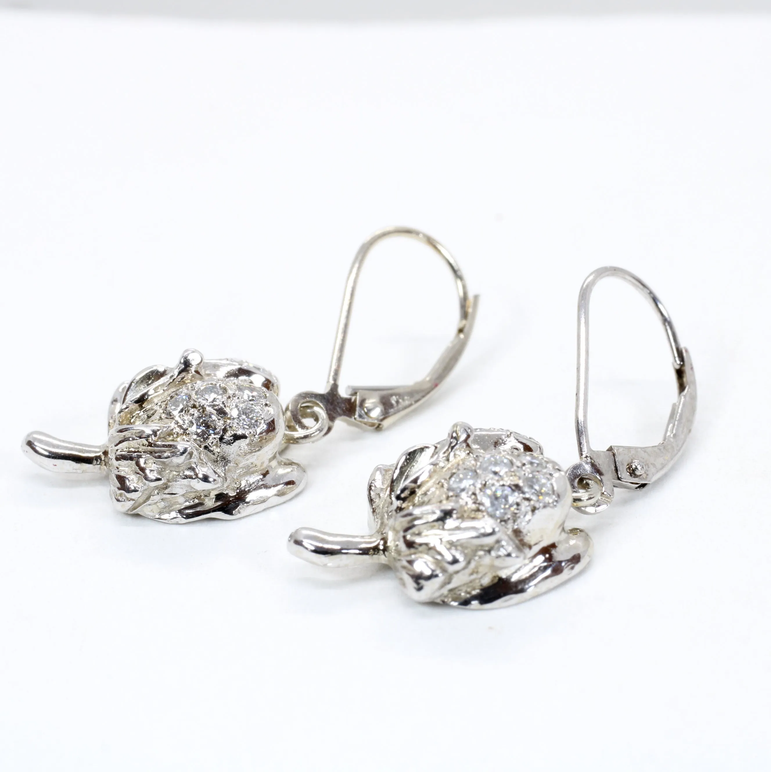 Set of Diamond Cotton Boll Necklace and Earrings in White Gold