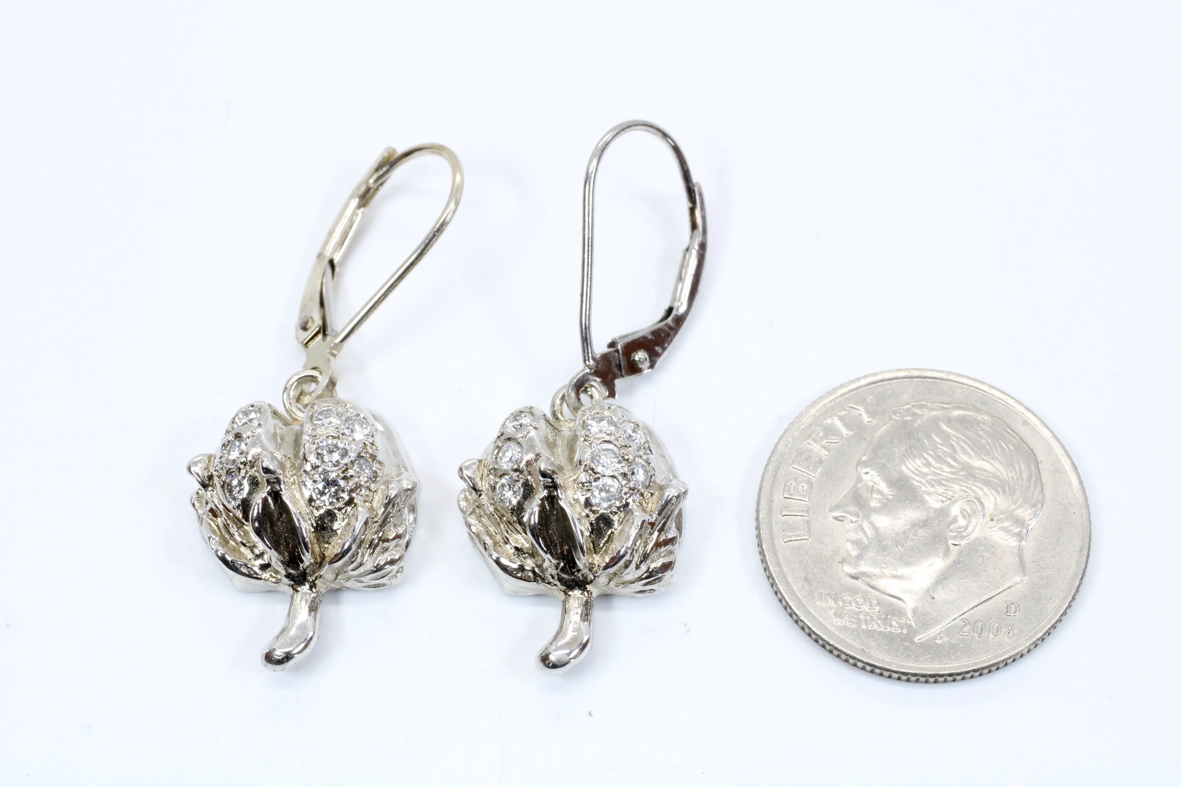 Set of Diamond Cotton Boll Necklace and Earrings in White Gold