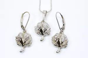 Set of Diamond Cotton Boll Necklace and Earrings in White Gold