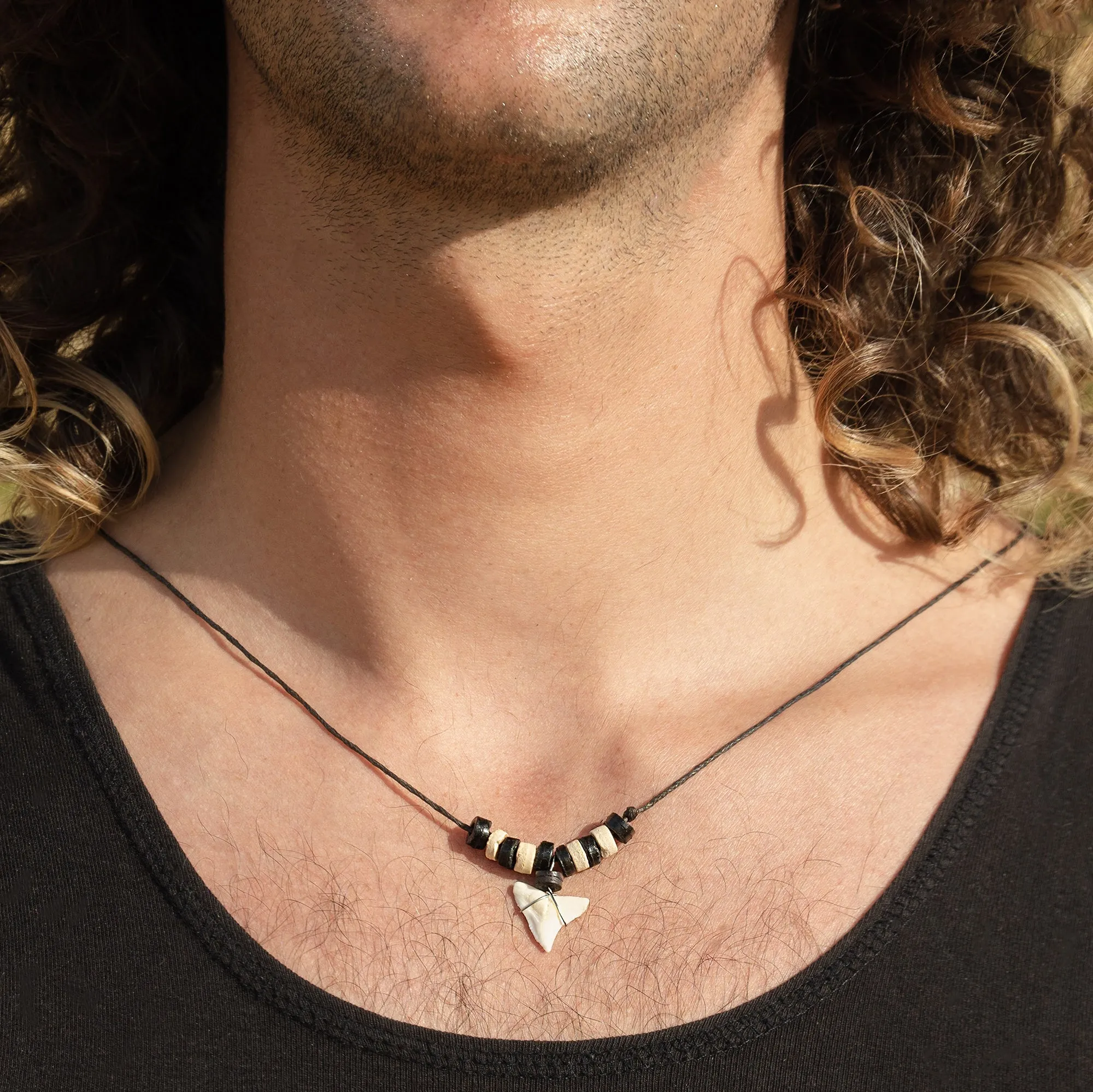 Shark Tooth Necklace Magic c111