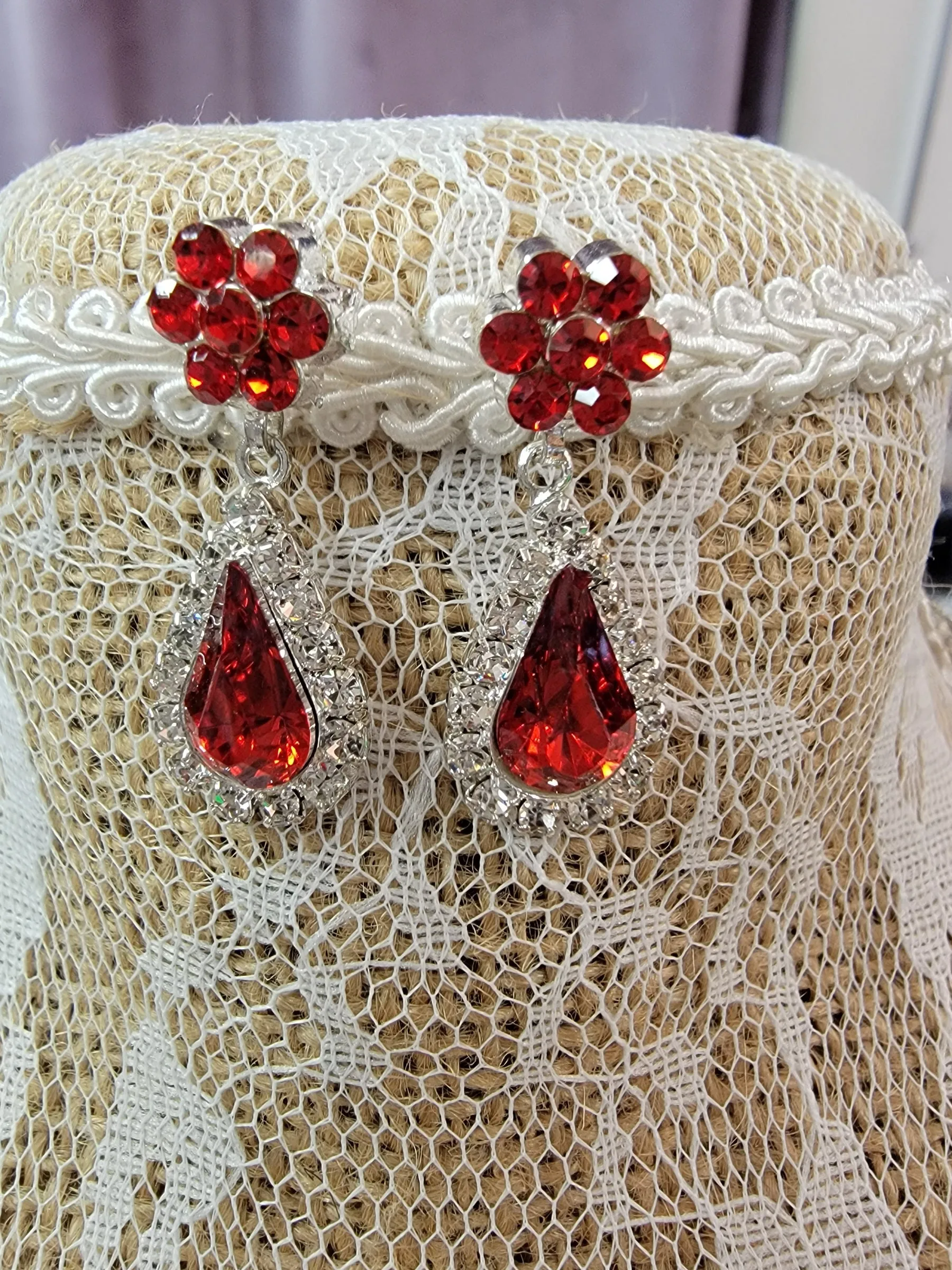 Stunning Red & Silver Bling Holiday Necklace with Earrings