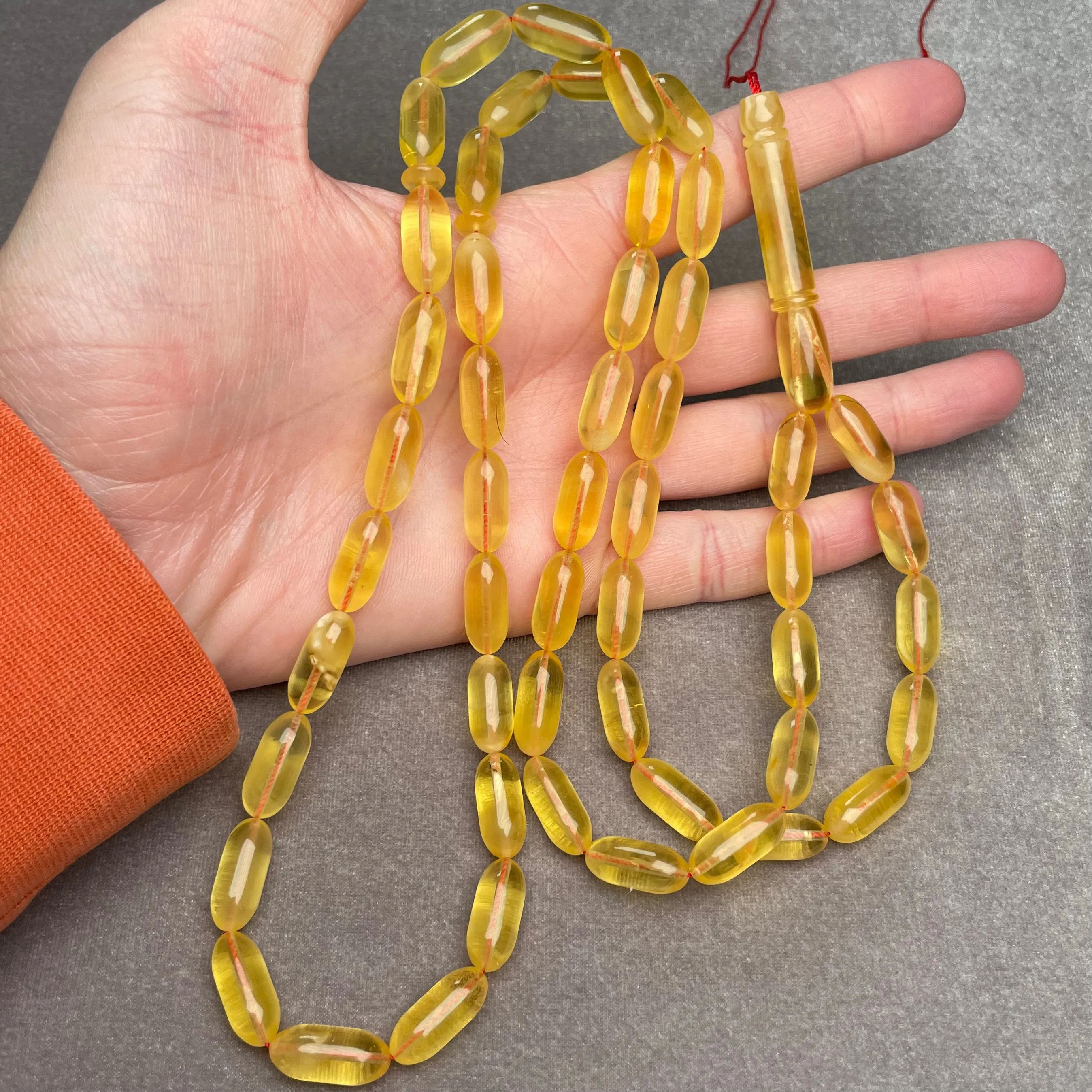 *TRANSPARENT AMBER MISBAHA 7,7x18mm 37,3g