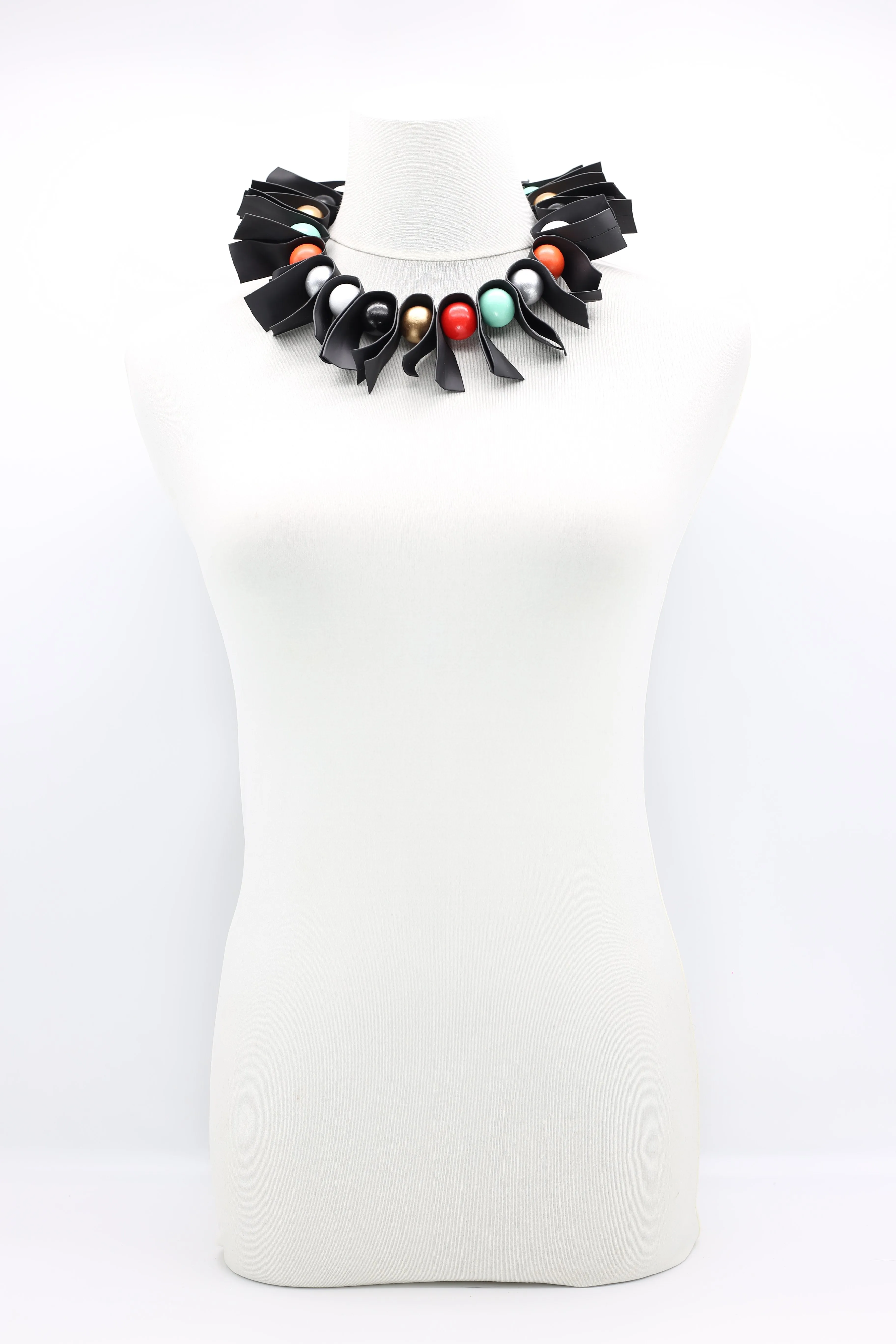 U-shaped Leatherette & Round Beads Necklace