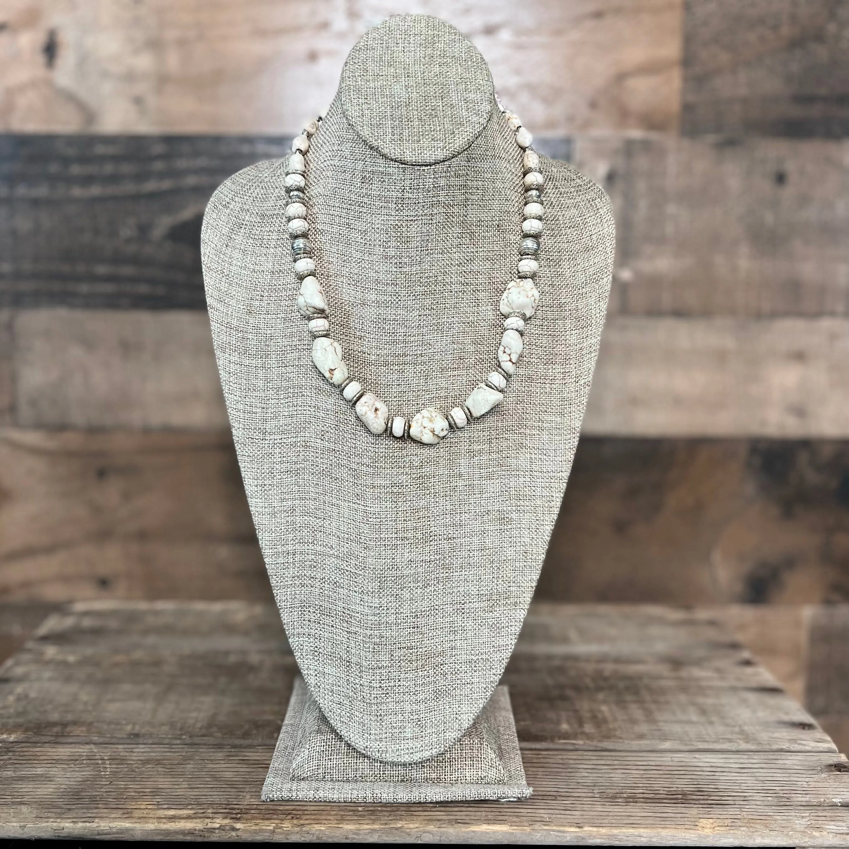 White Raven Chunky Necklace