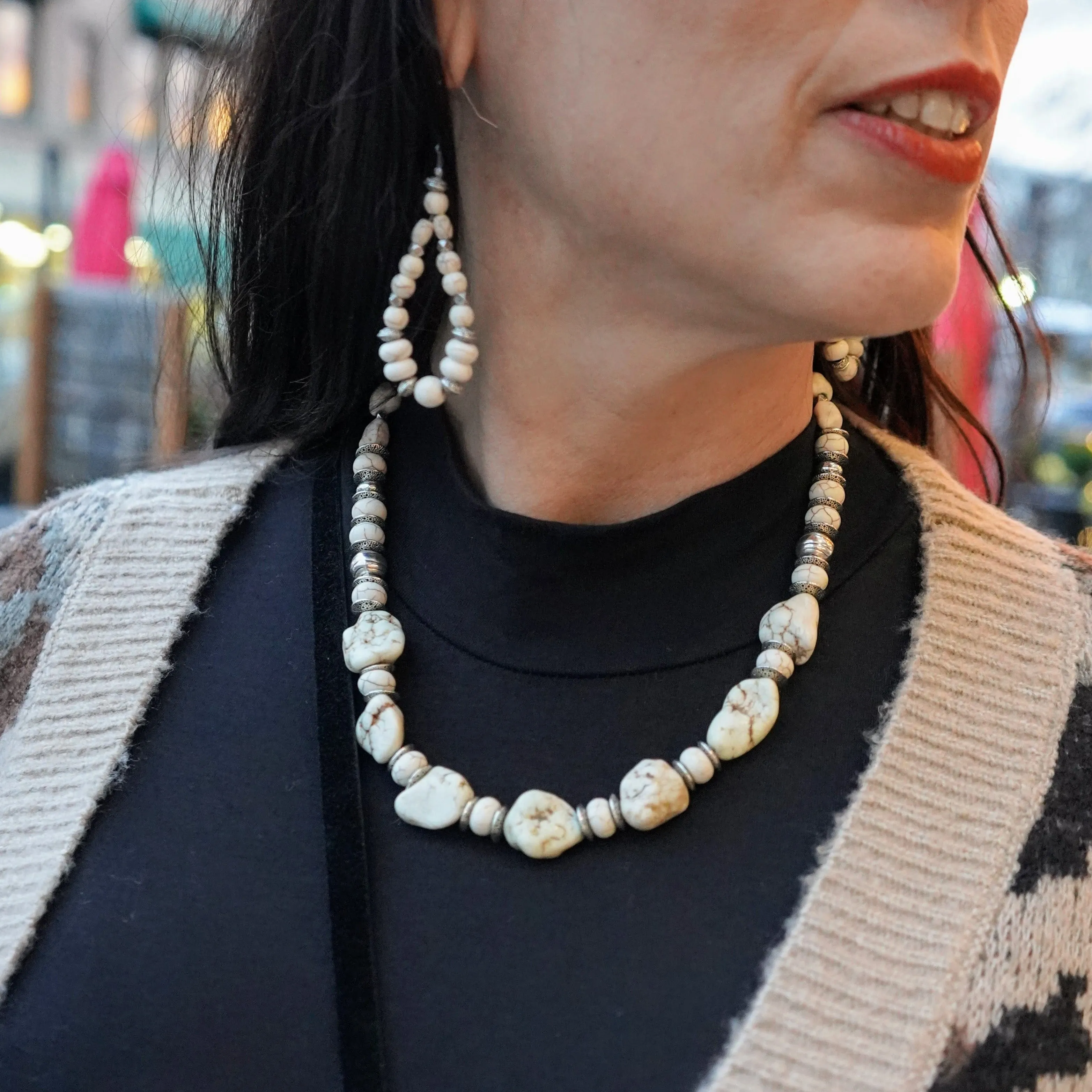 White Raven Chunky Necklace
